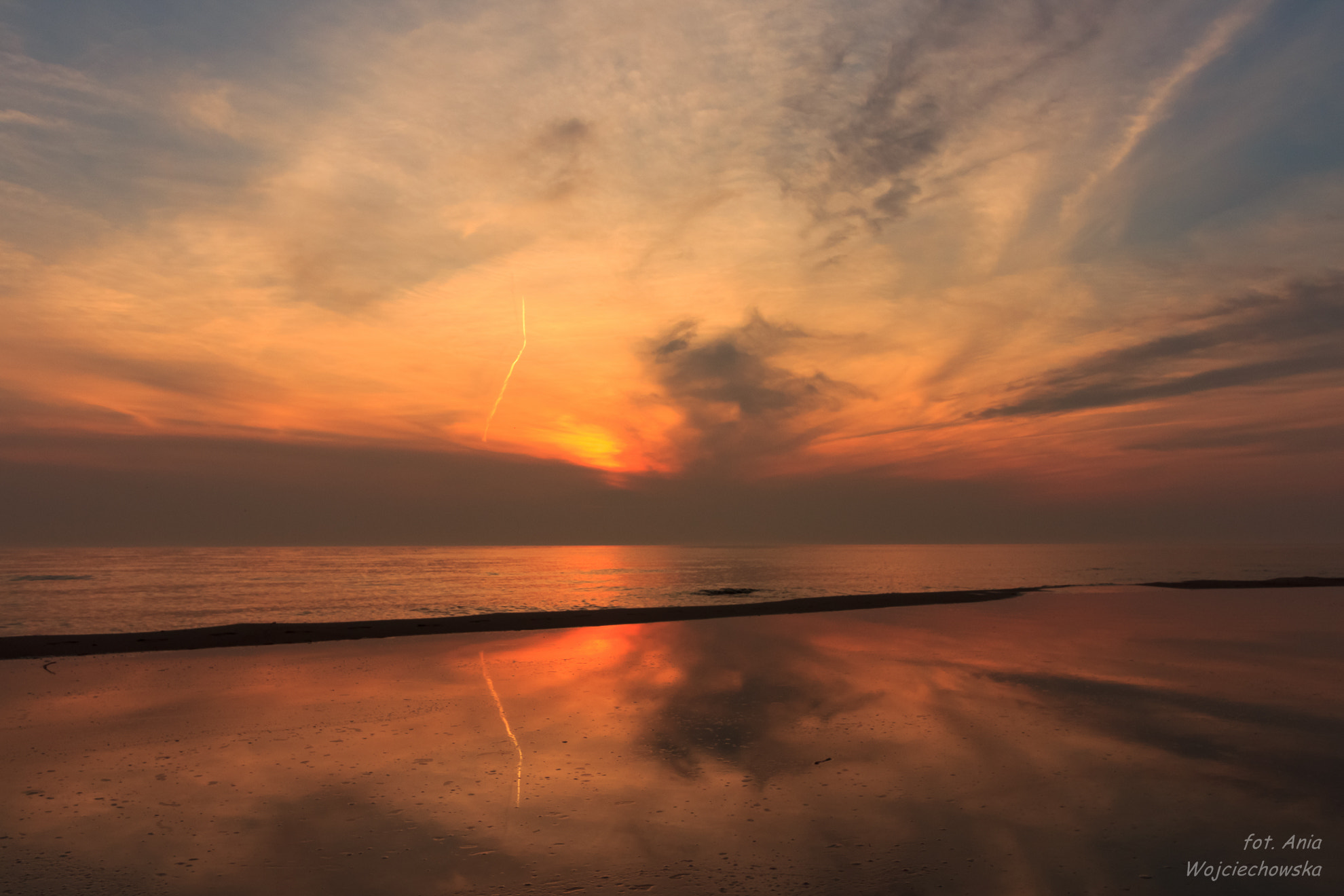 Canon EOS 600D (Rebel EOS T3i / EOS Kiss X5) sample photo. Sunrise in gdynia photography