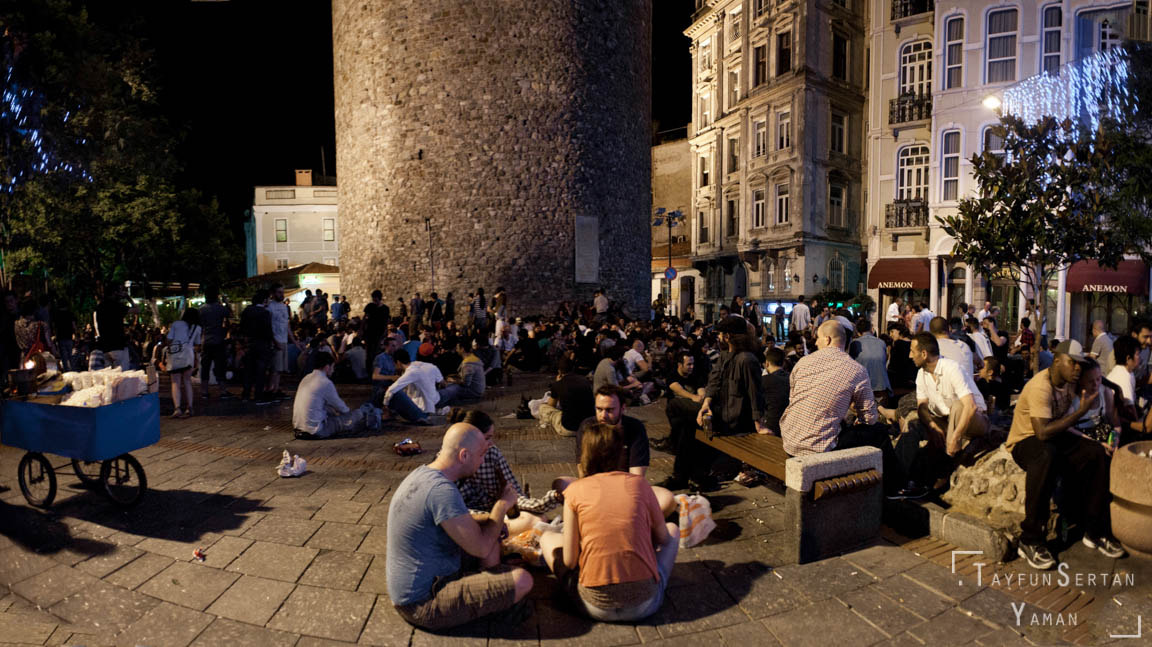 Nikon D700 sample photo. Galata street drinking photography