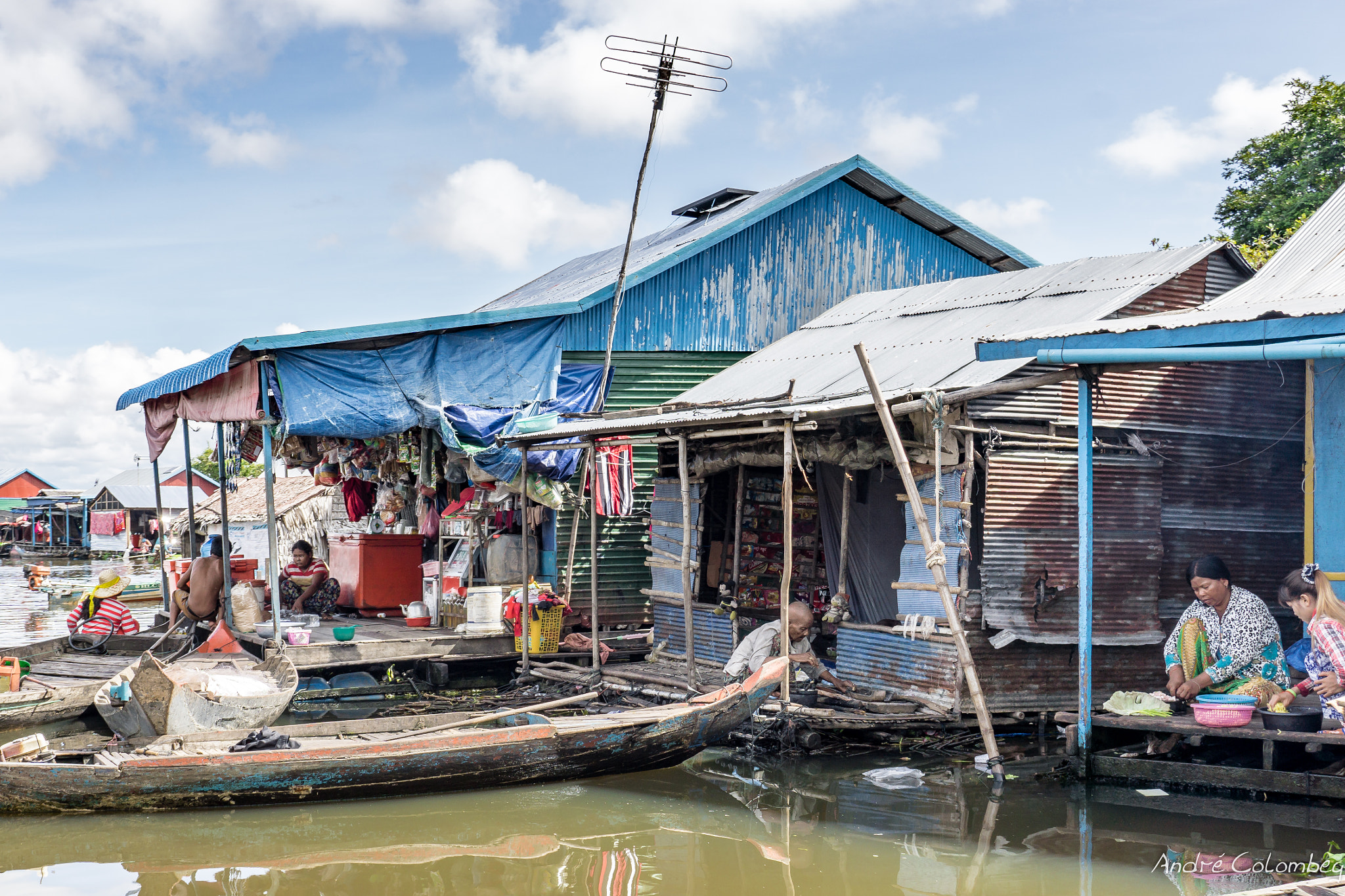 Sony Sonnar T* E 24mm F1.8 ZA sample photo. Fishermen village photography