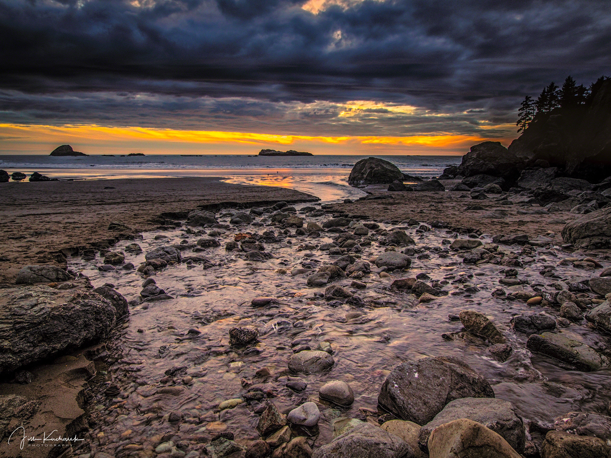 Olympus OM-D E-M1 + OLYMPUS 11-22mm Lens sample photo. Mill creek, trinidad state beach #2 photography