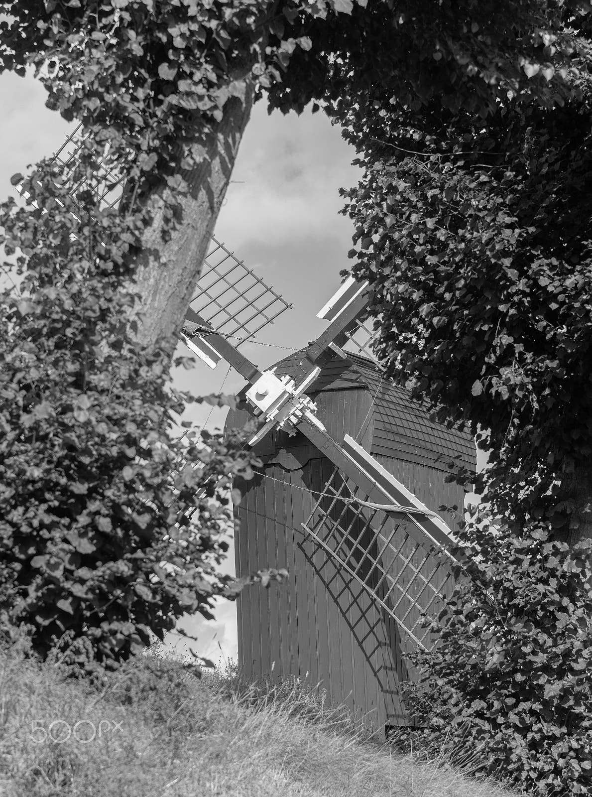 Sigma 70-200mm F2.8 EX DG OS HSM sample photo. Windmill photography