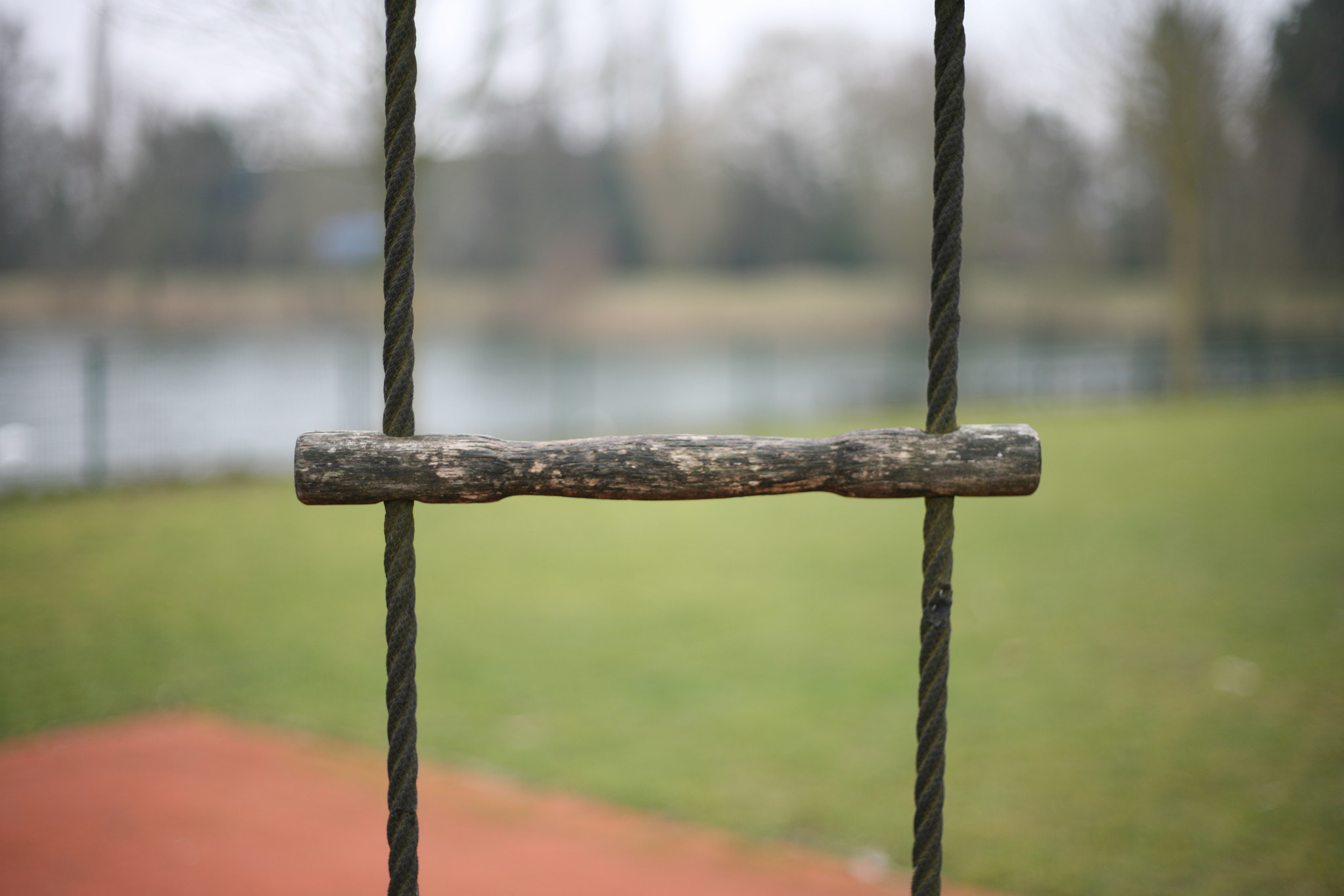 Canon EOS 5D + Canon EF 50mm F1.8 II sample photo. Playground photography