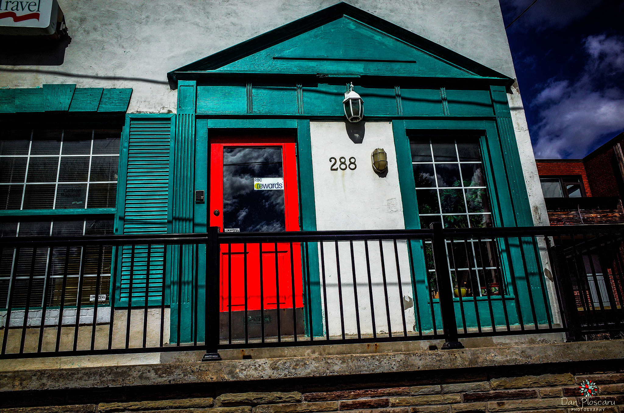 Ricoh GR + GR Lens sample photo. Travel office photography