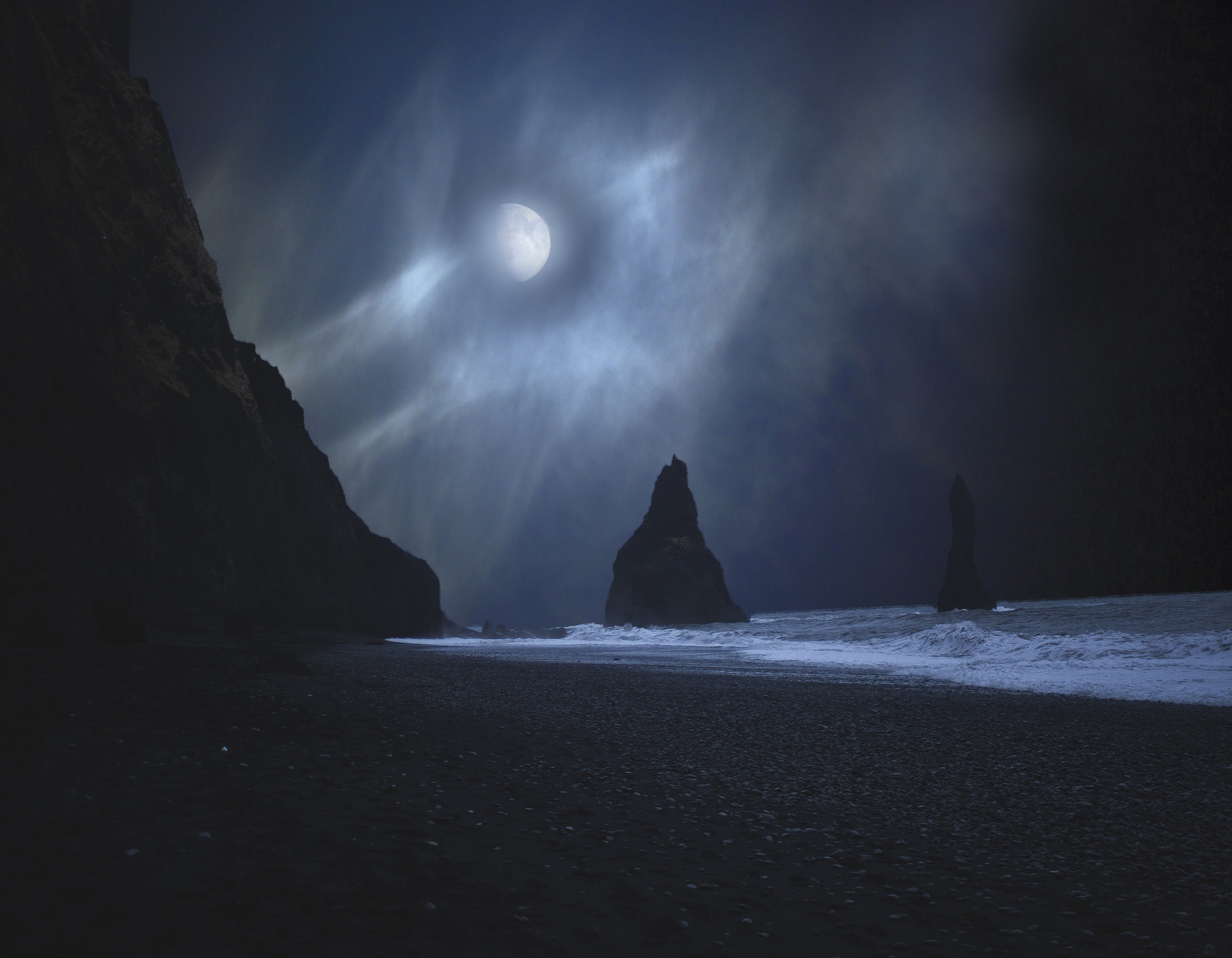 Canon EOS 5D Mark II sample photo. Nightfall at the black sand beach photography