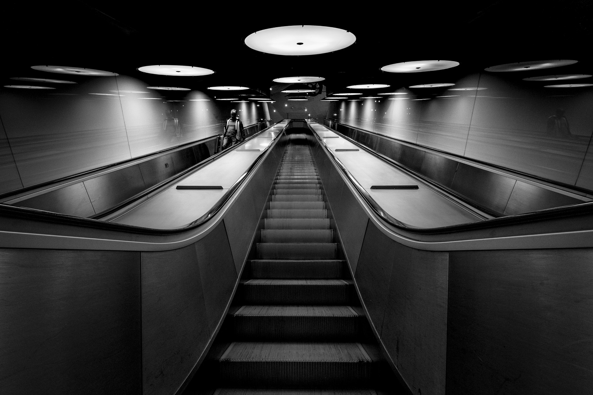 Fujifilm X-Pro2 + Fujifilm XF 10-24mm F4 R OIS sample photo. Stockholm, stairs photography