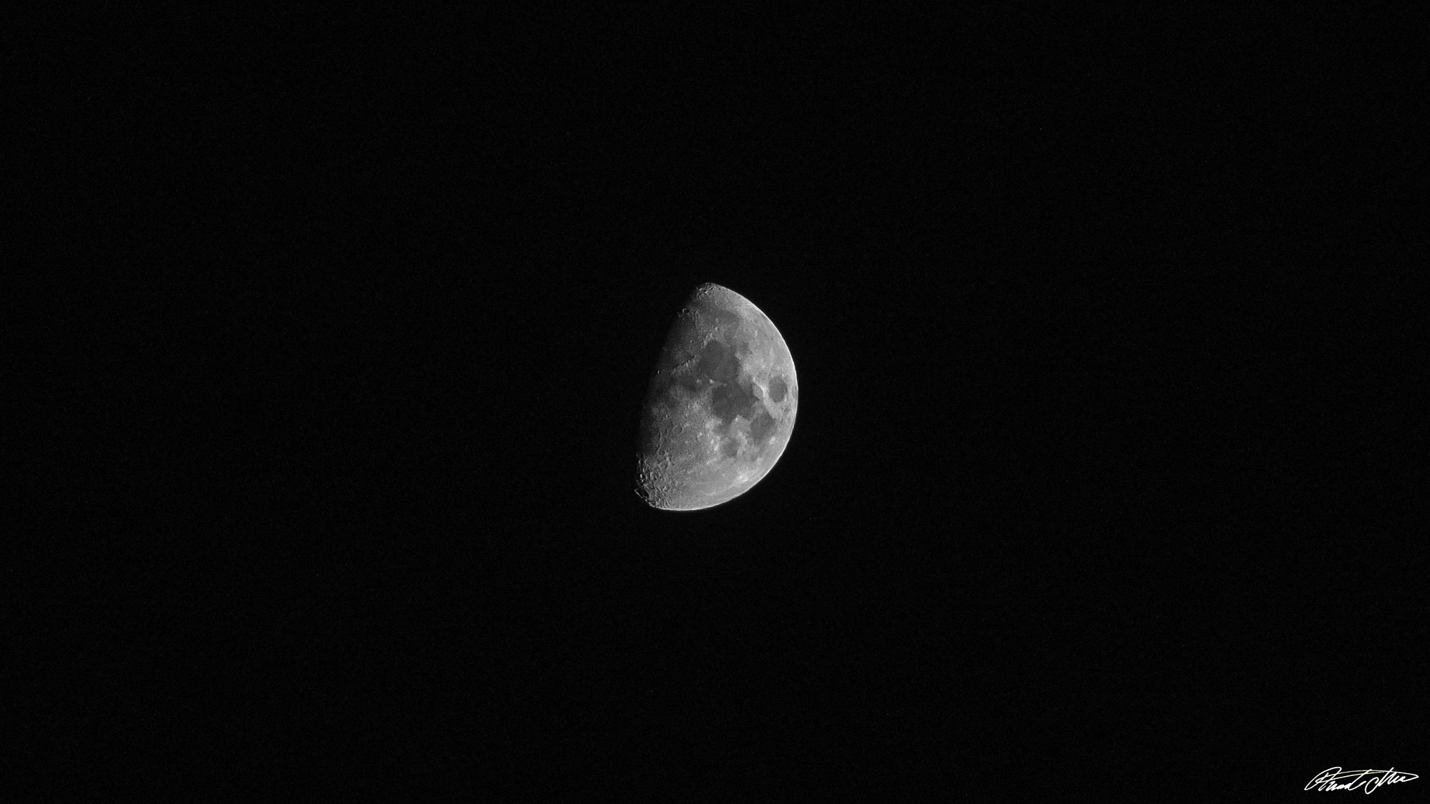 Nikon D810 sample photo. Half moon photography