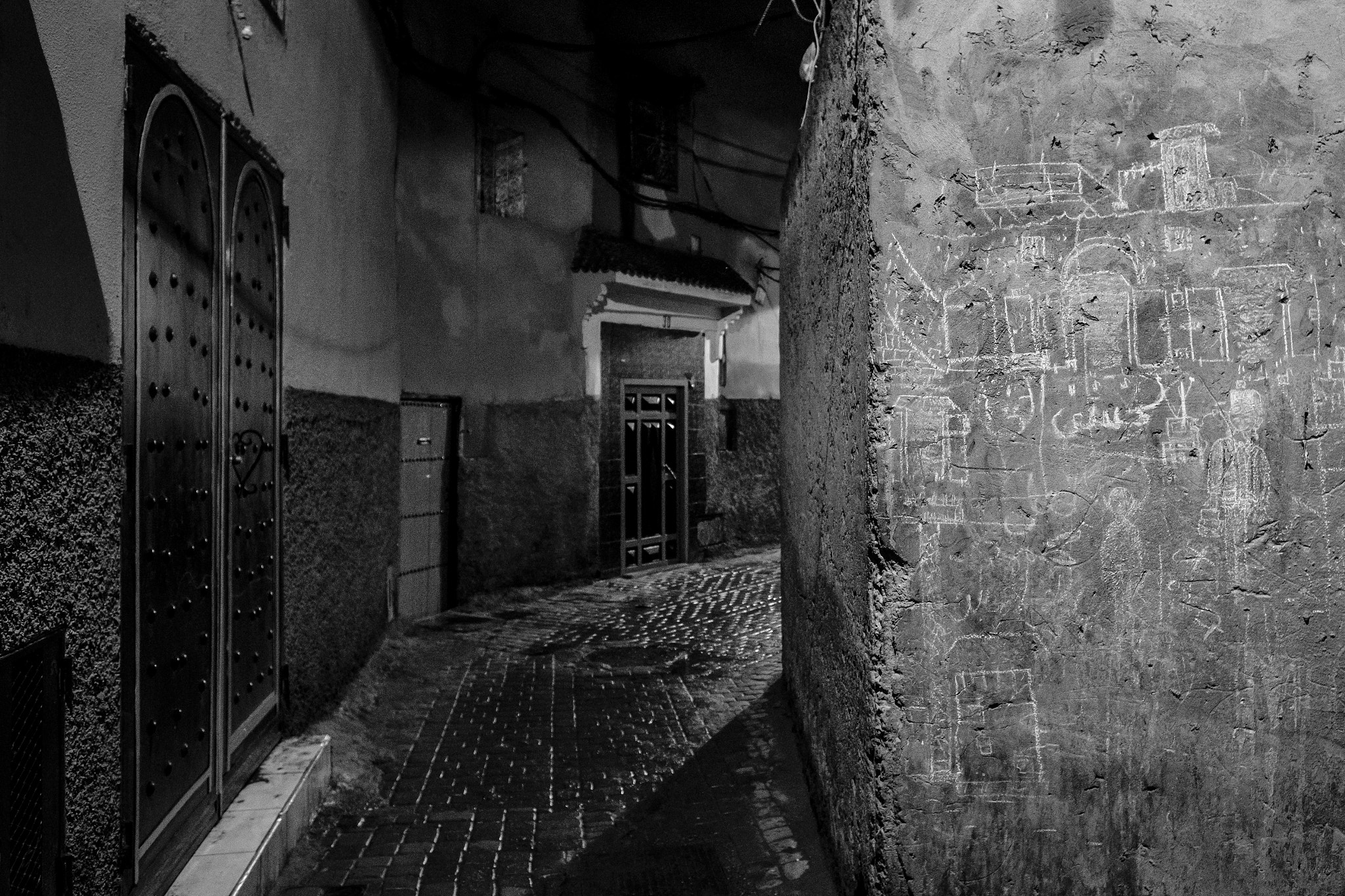 Fujifilm XF 16mm F1.4 R WR sample photo. Marrakech night labyrinth photography