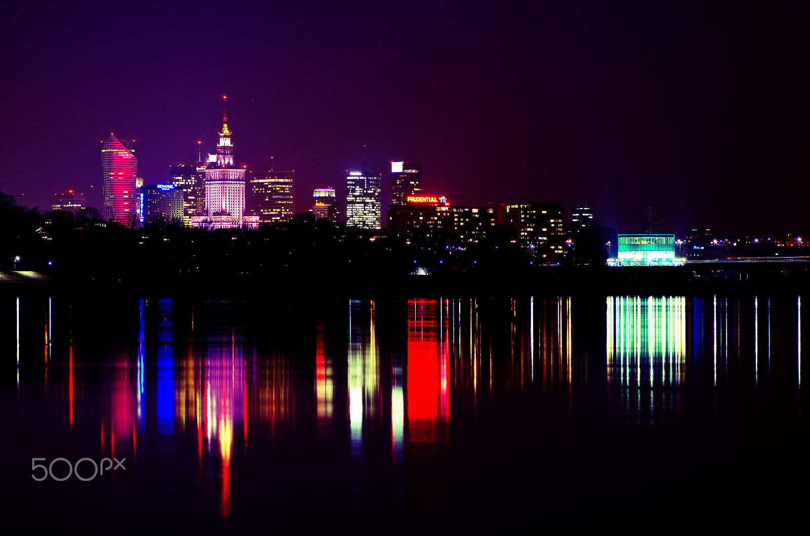 Samsung/Schneider D-XENON 100mm F2.8 Macro sample photo. Warsaw city night photography
