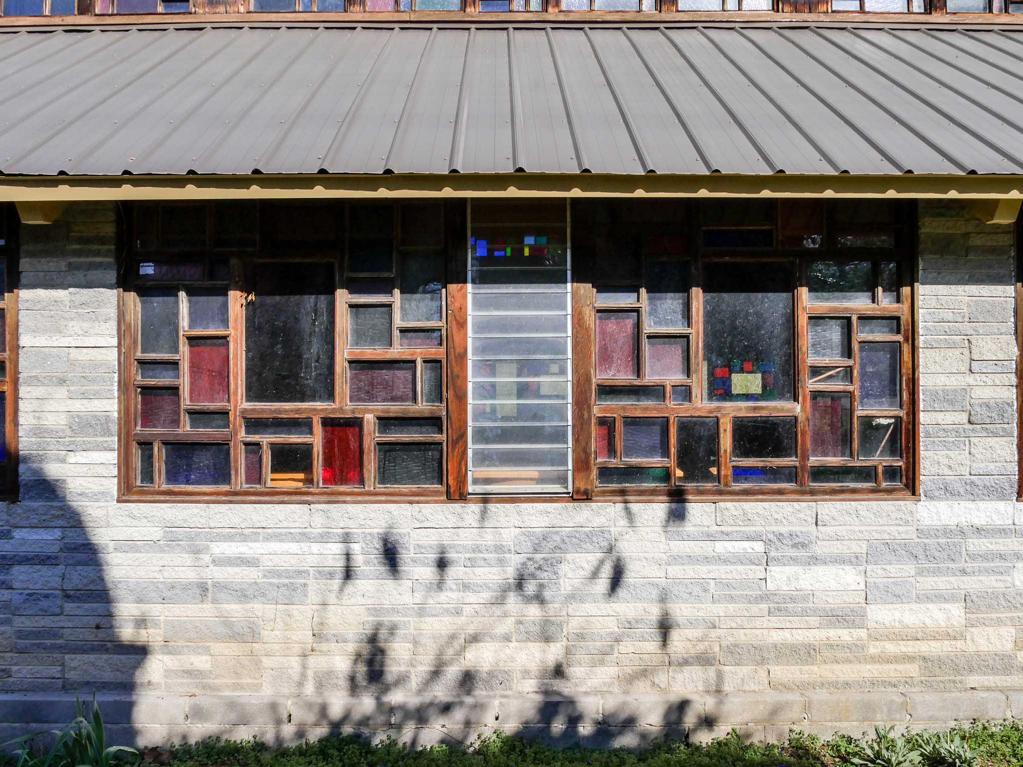 Panasonic Lumix DMC-GX8 sample photo. Church windows photography