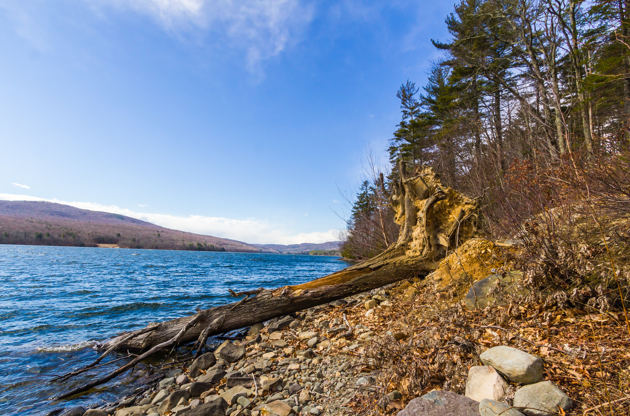 Canon EF-S 10-22mm F3.5-4.5 USM sample photo. Succumbing to the reservoir photography