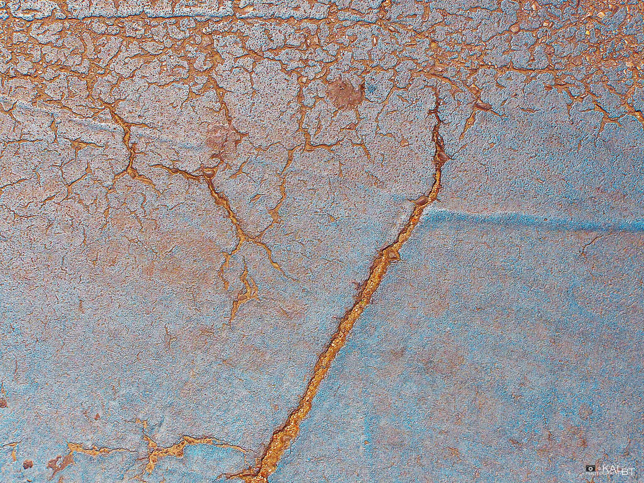 Olympus SP510UZ sample photo. Abstract (11) / golden injury on ice photography