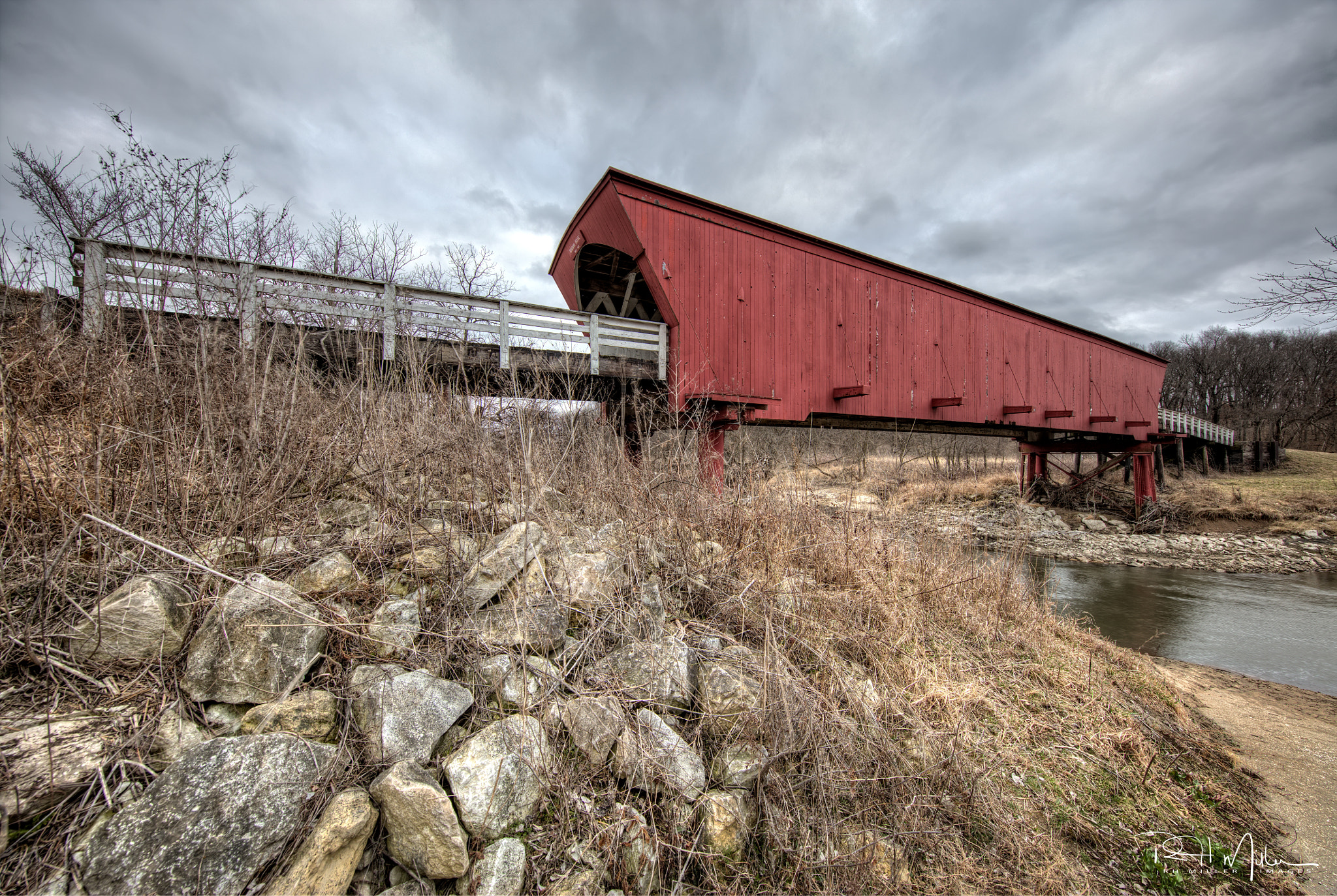 Canon EF 11-24mm F4L USM sample photo. The bridges of madison county photography