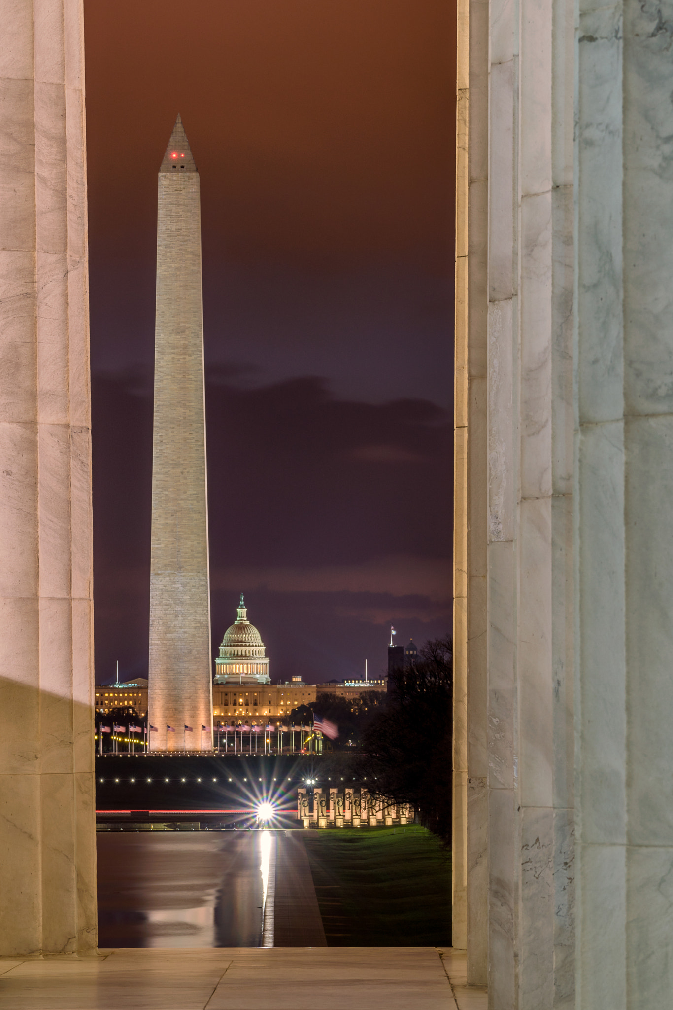 Sony a7R II + Sony FE 70-200mm F4 G OSS sample photo. View from lincoln memorial photography