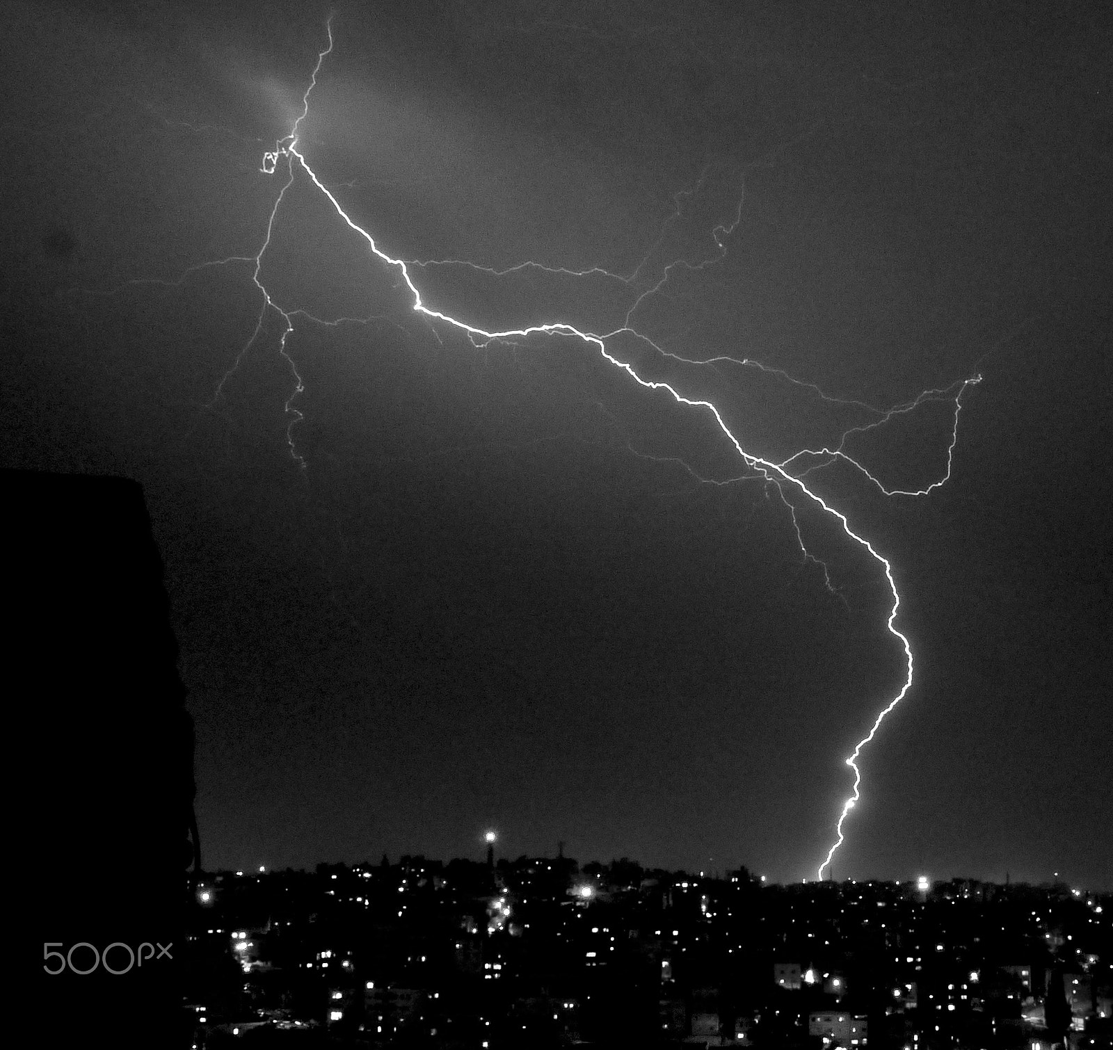 Panasonic Lumix DMC-G1 sample photo. Amman. lightning. photography