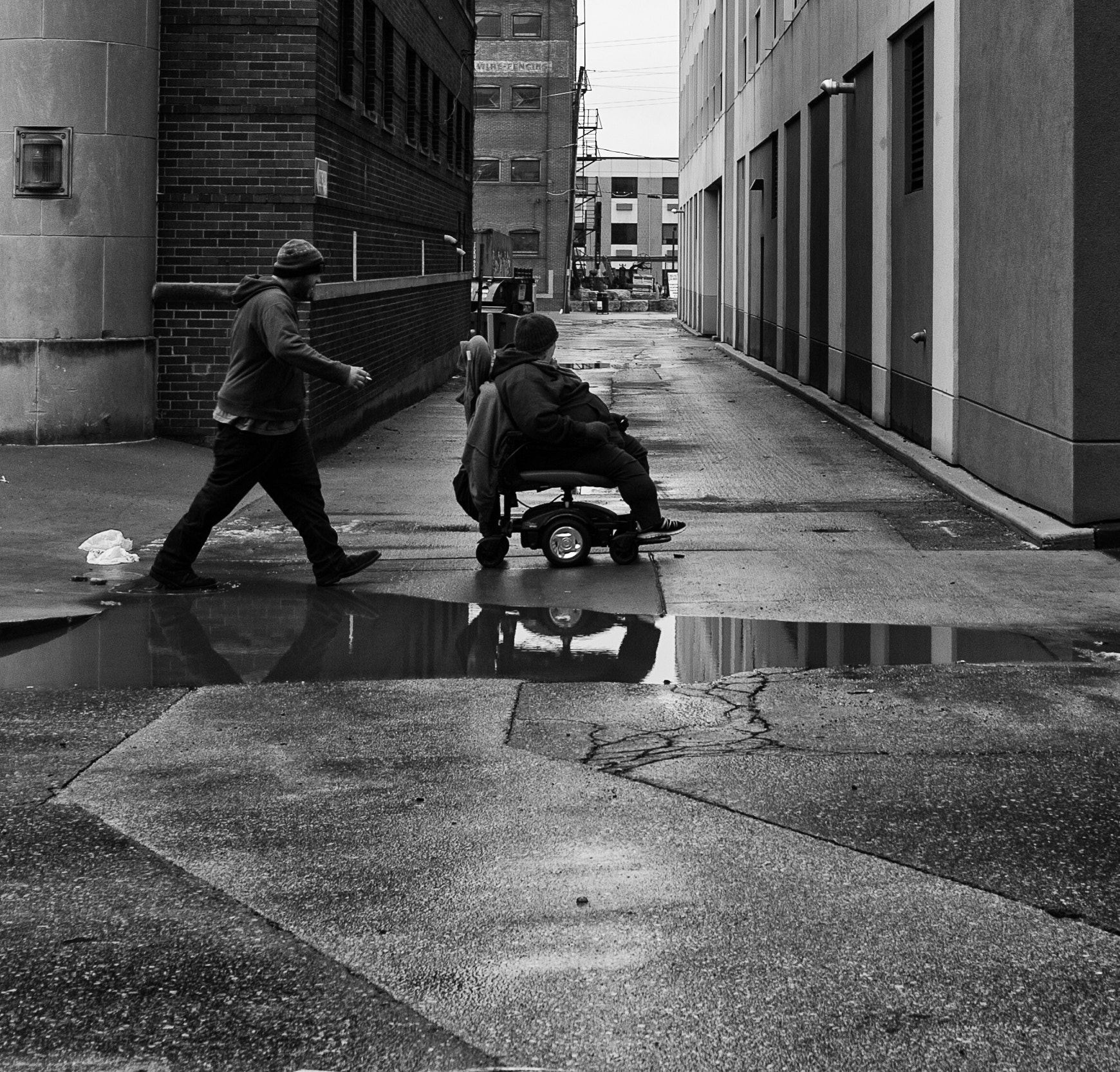 Nikon D700 + Sigma 35mm F1.4 DG HSM Art sample photo. About town photography