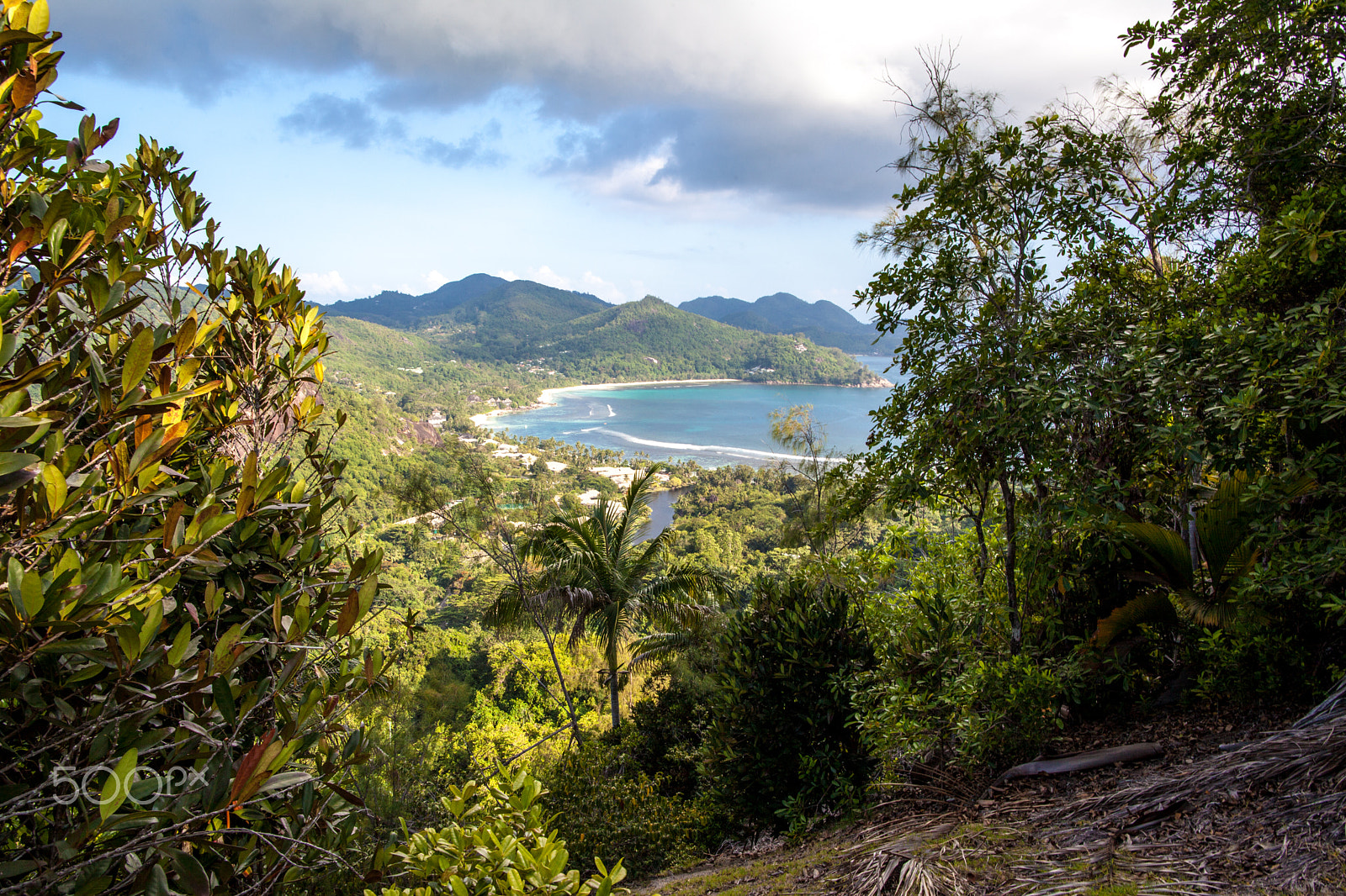 Canon EOS 5D Mark II + Canon EF 24mm F1.4L II USM sample photo. Baie lazare, seychelles photography