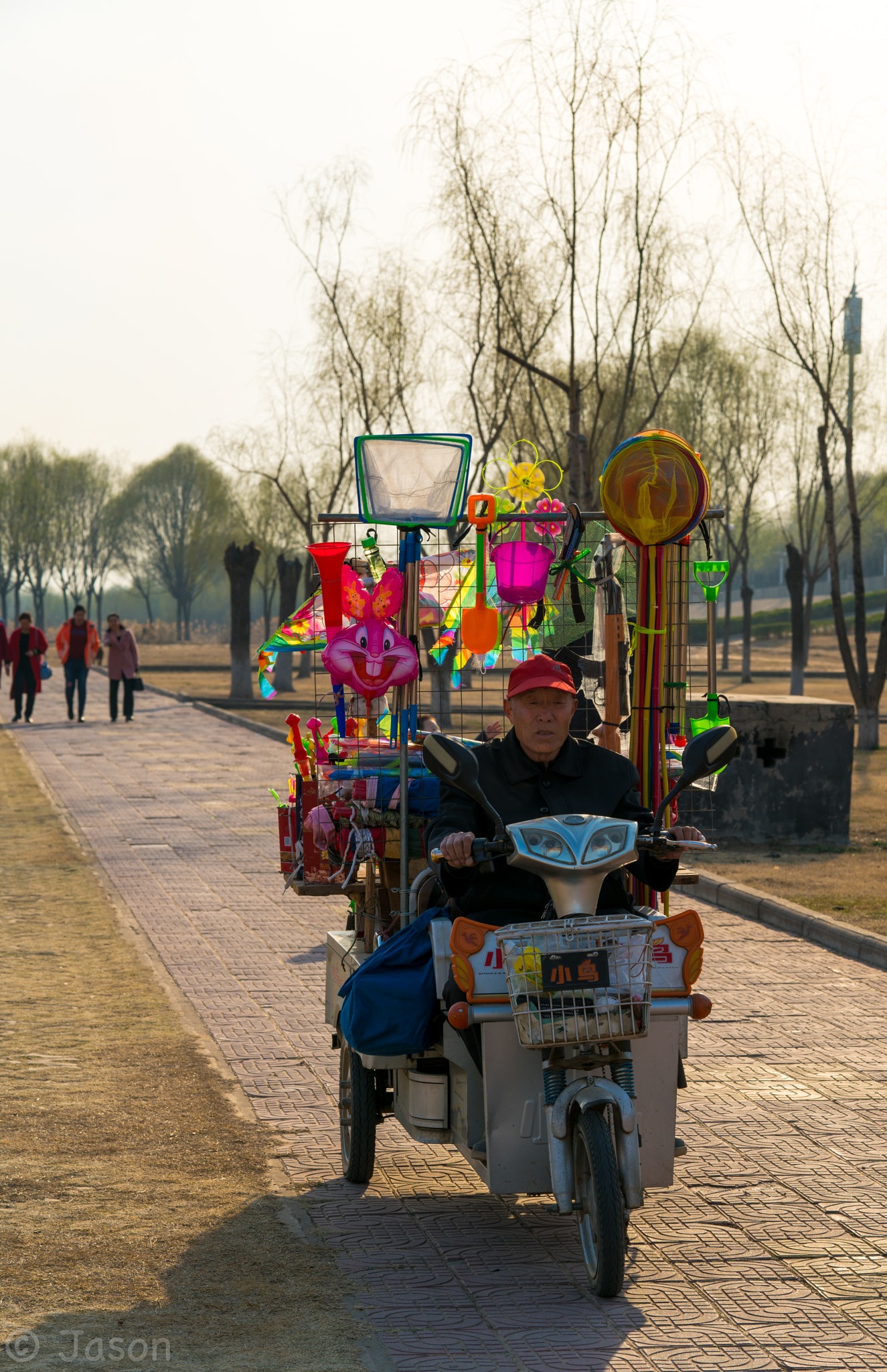 Sony FE 85mm F1.4 GM sample photo. Small peddler photography