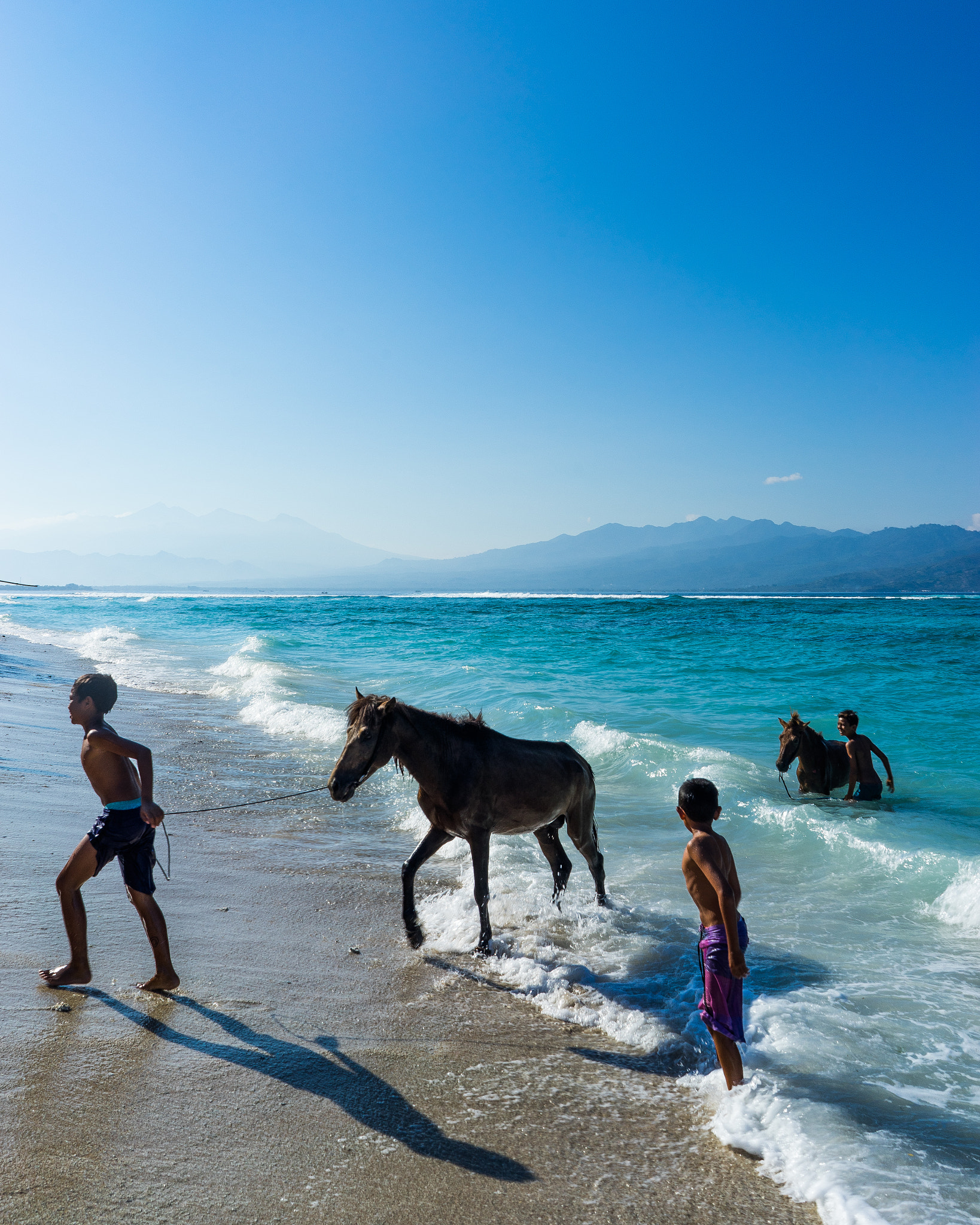 Sony FE 28mm F2 sample photo. Finding an island photography