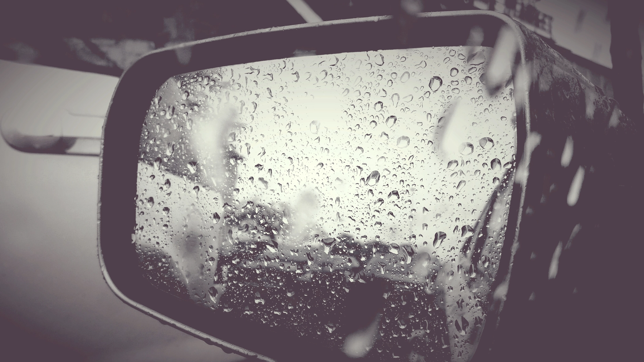 Samsung Galaxy J7(2015) sample photo. Rain photography