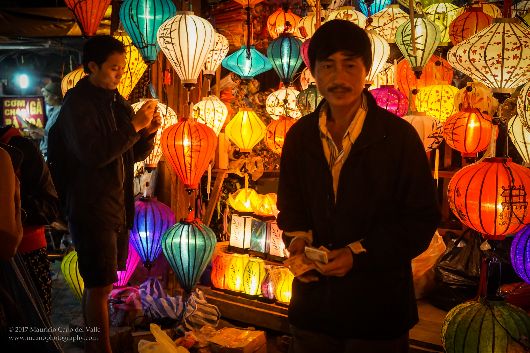 Sony Sonnar T* FE 35mm F2.8 ZA sample photo. Life in colours. hoi an, vietnam photography
