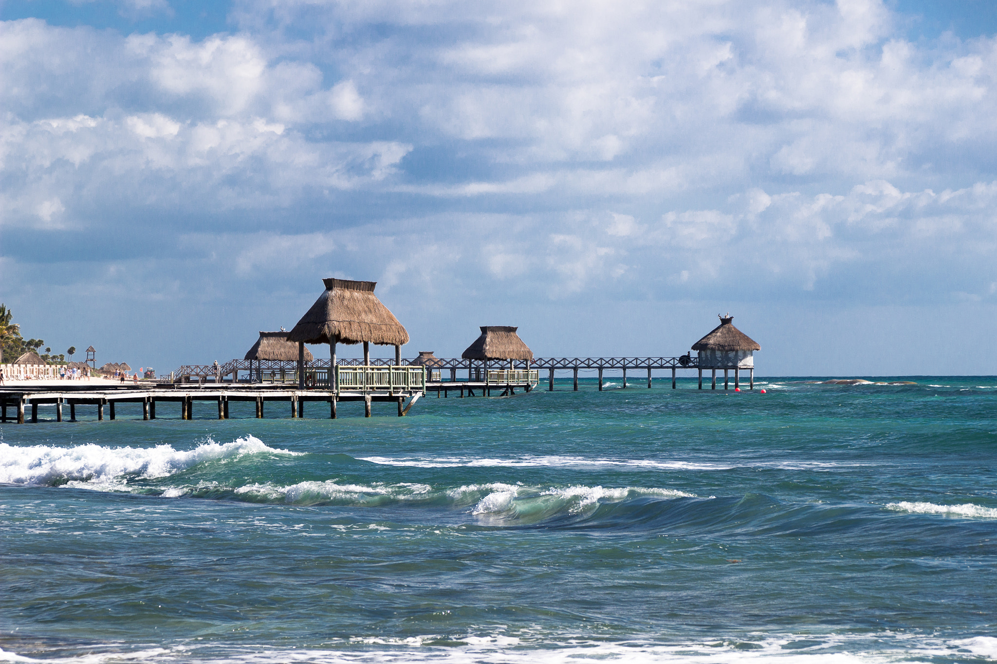 Canon EOS 100D (EOS Rebel SL1 / EOS Kiss X7) + Canon TS-E 90mm F2.8 Tilt-Shift sample photo. Playa del carmen photography