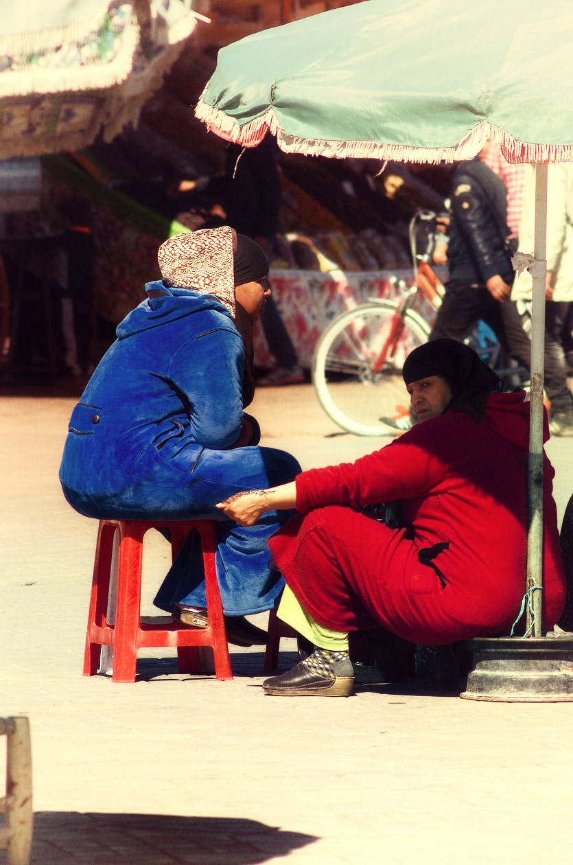 Pentax K-5 sample photo. Red and blue photography