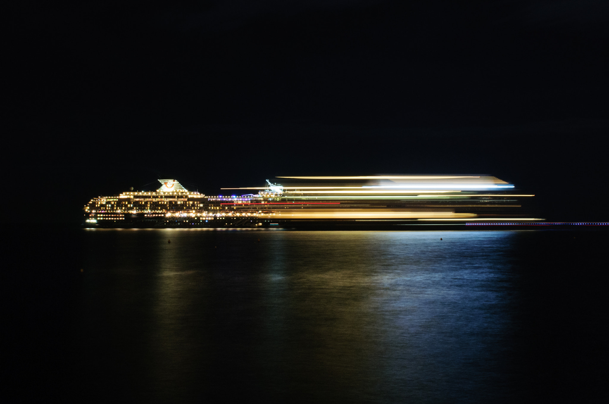 Nikon AF-S Nikkor 24-70mm F2.8G ED sample photo. Hyperspeed photography