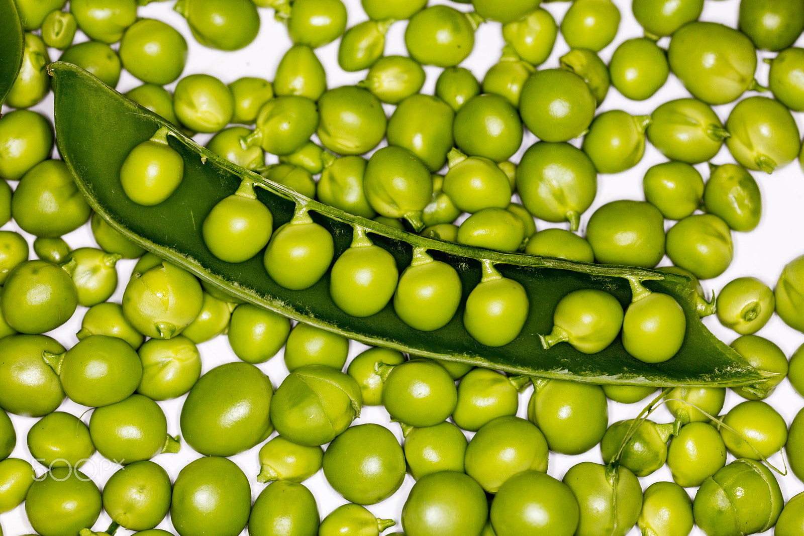 Sigma 150mm f/2.8 EX DG OS HSM APO Macro sample photo. Green peas close up photography