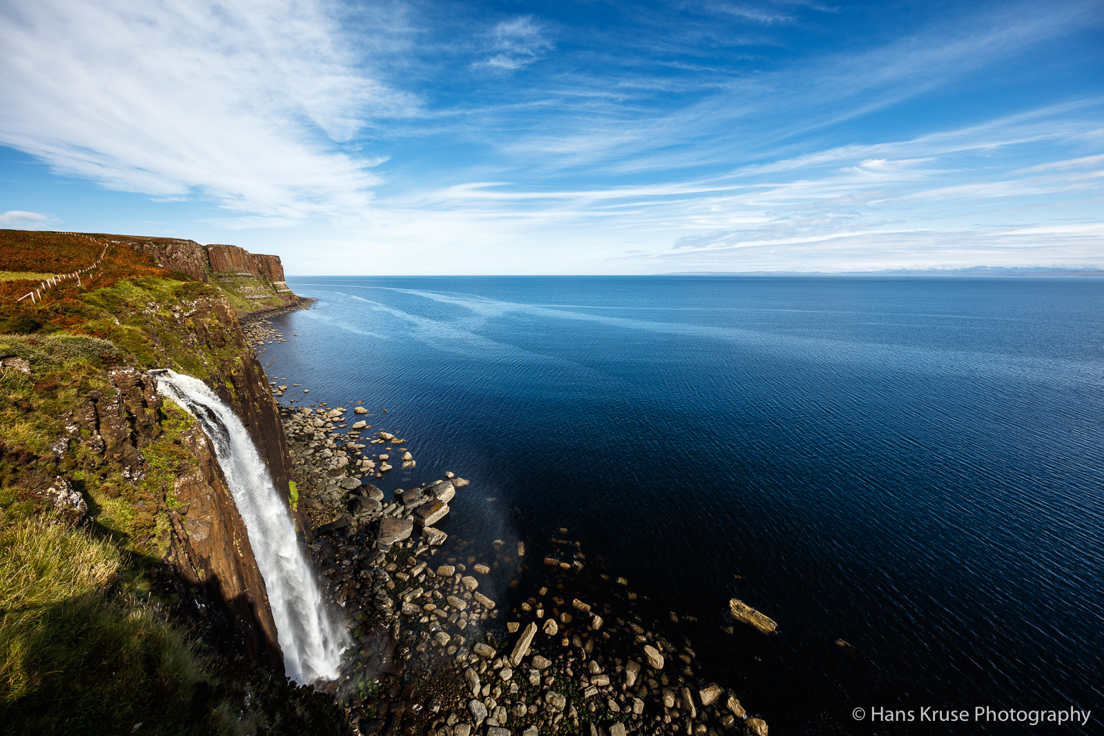 Canon EF 11-24mm F4L USM sample photo. Waterfall at kilt rock photography