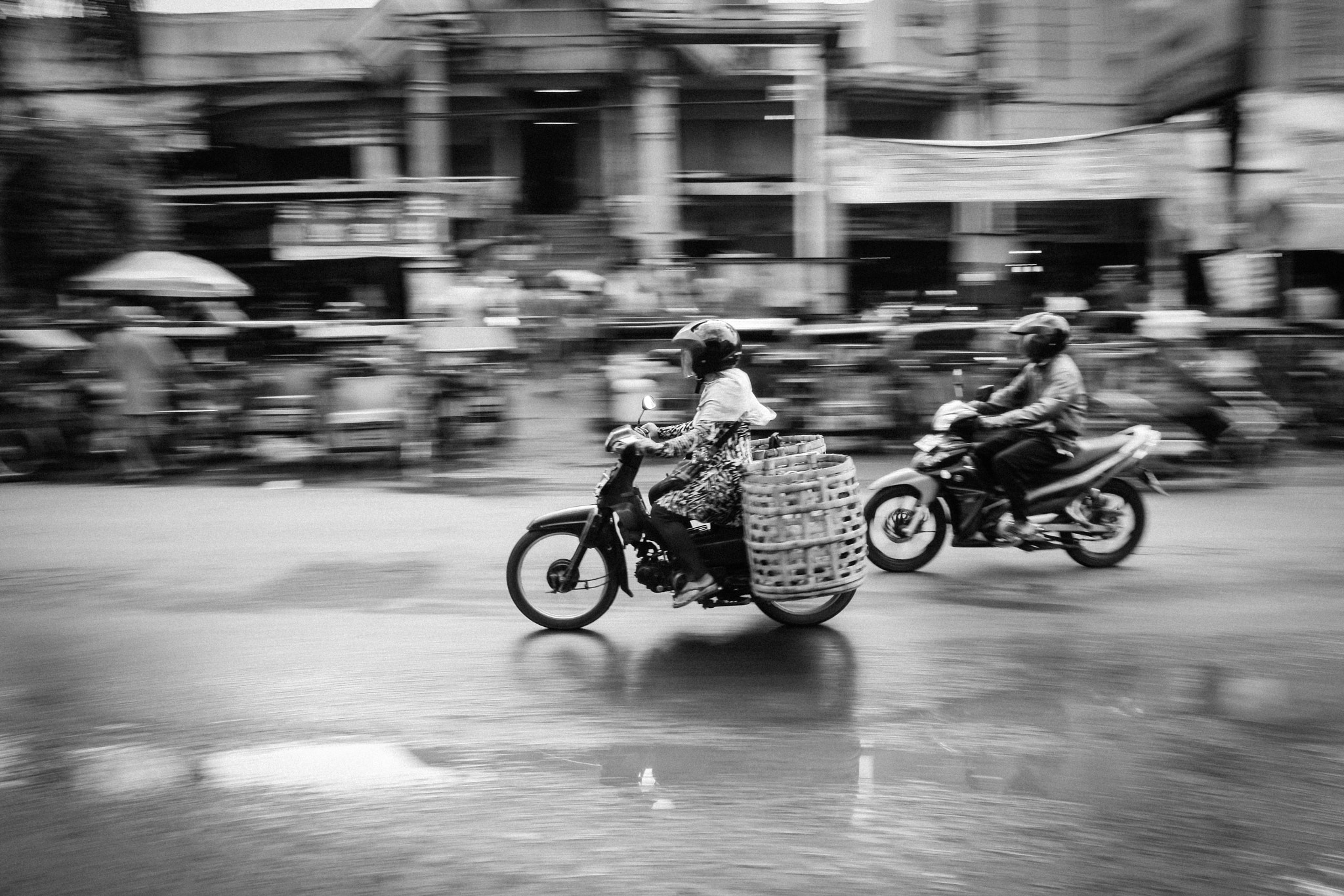 Nikon 1 J5 sample photo. To go to market photography
