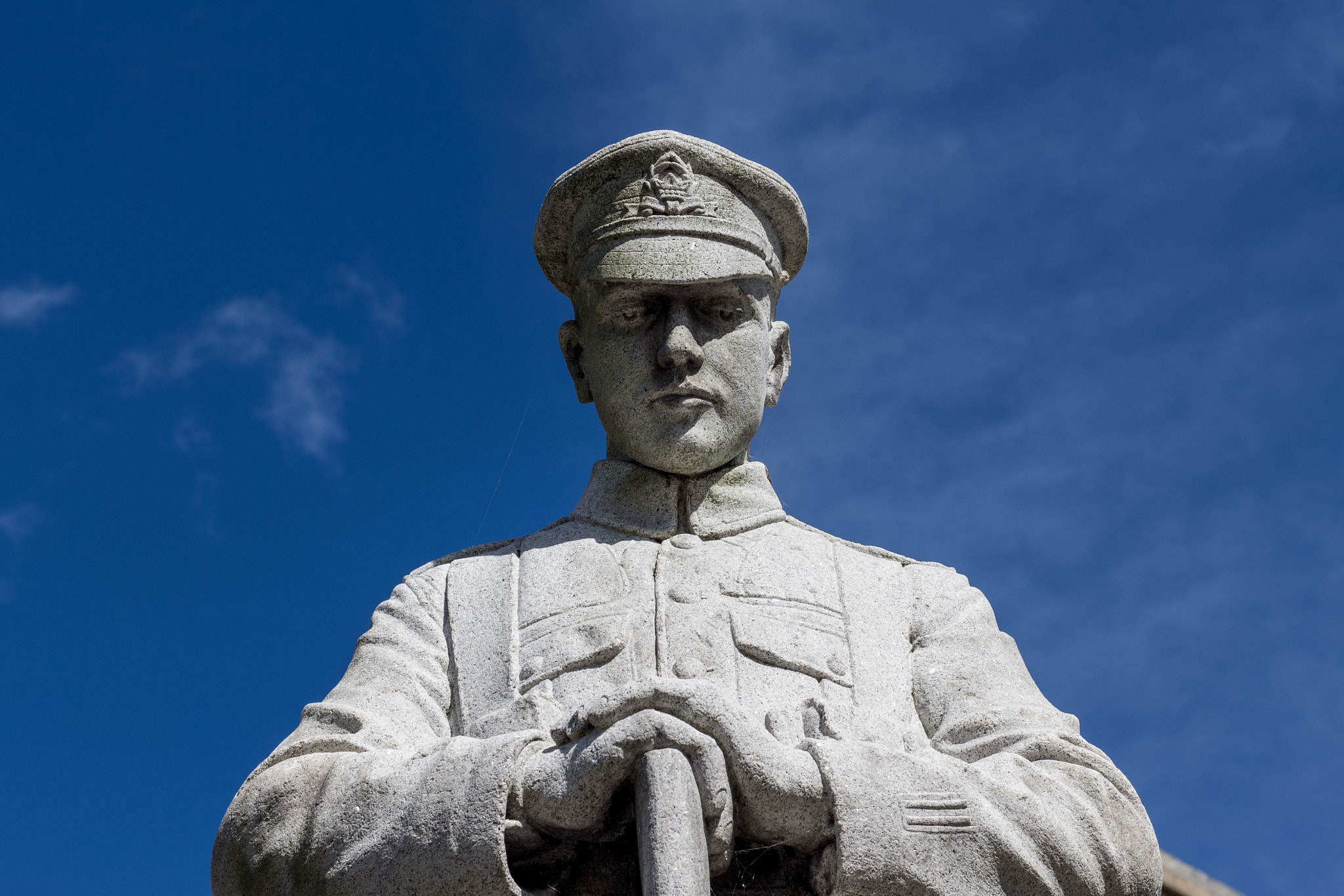 Canon EOS 100D (EOS Rebel SL1 / EOS Kiss X7) + Canon EF 50mm F1.8 II sample photo. War memorial in st. john's chapel, unveiled 1922 photography