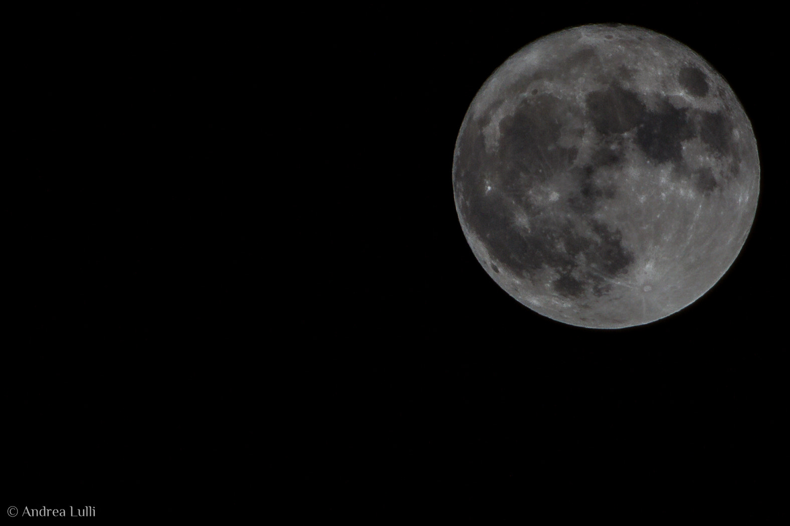 Canon EOS 550D (EOS Rebel T2i / EOS Kiss X4) + Tamron SP 35mm F1.8 Di VC USD sample photo. Super moon - 14.11.16 photography