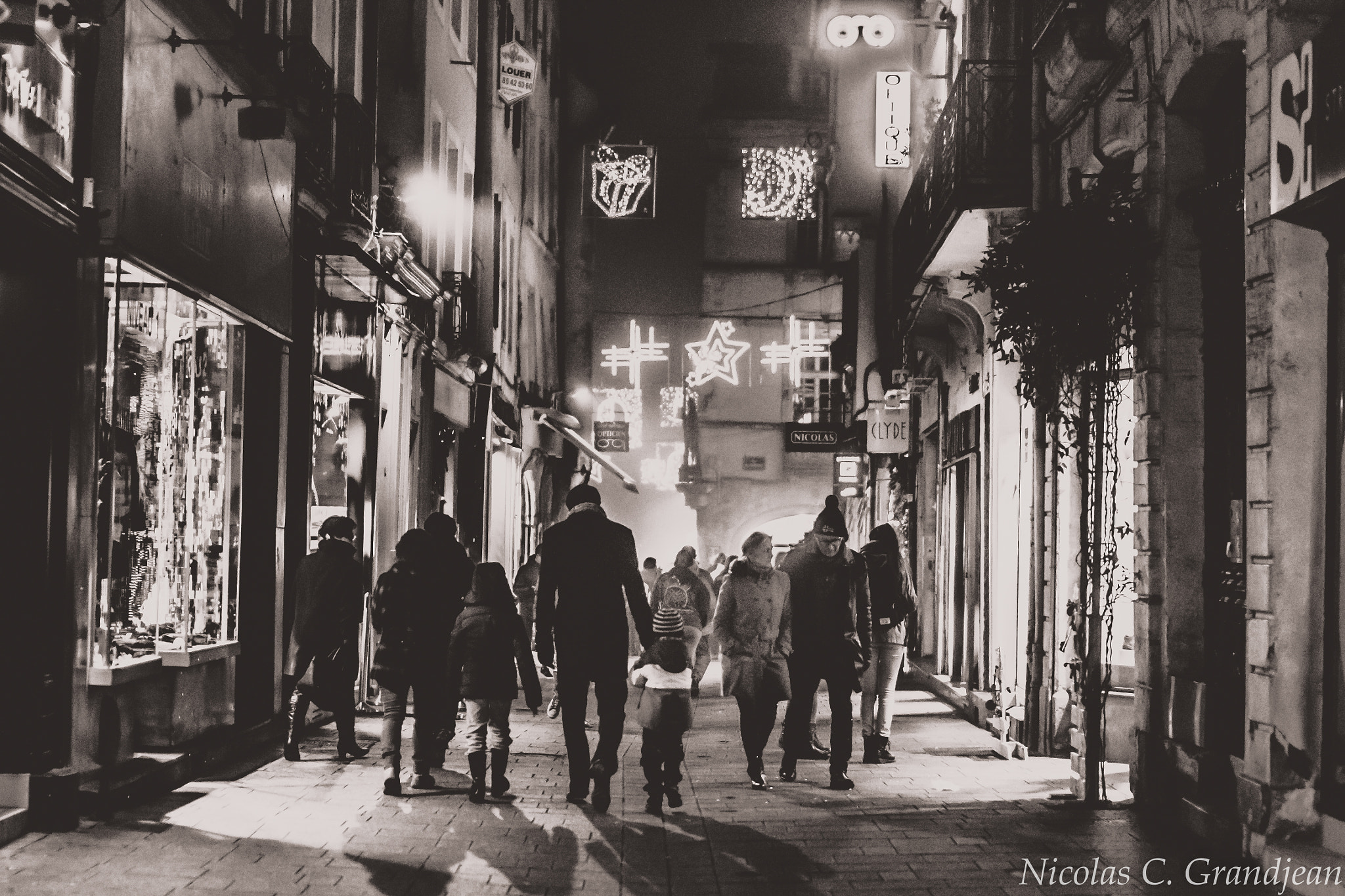 Nikon D3100 + Sigma 50mm F1.4 EX DG HSM sample photo. Street photo chalon sur saône photography