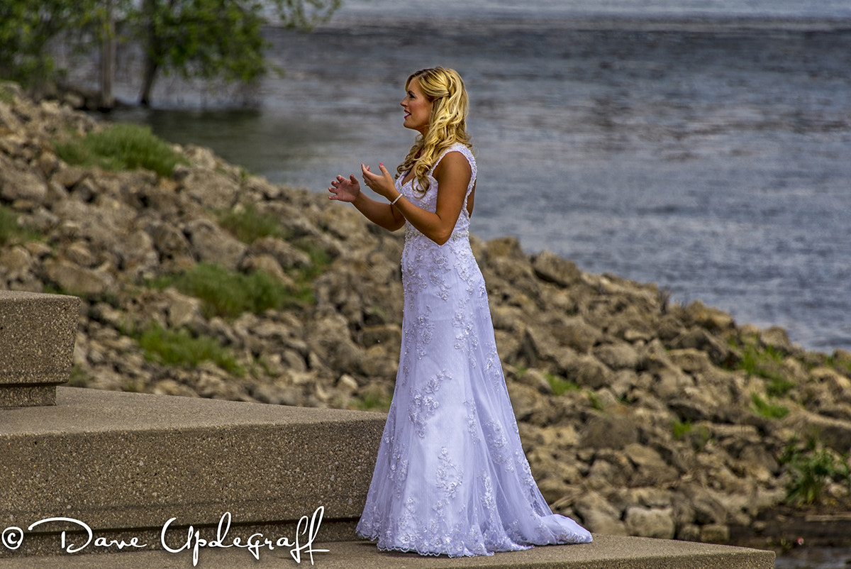 Nikon D4 sample photo. Beautiful bride photography