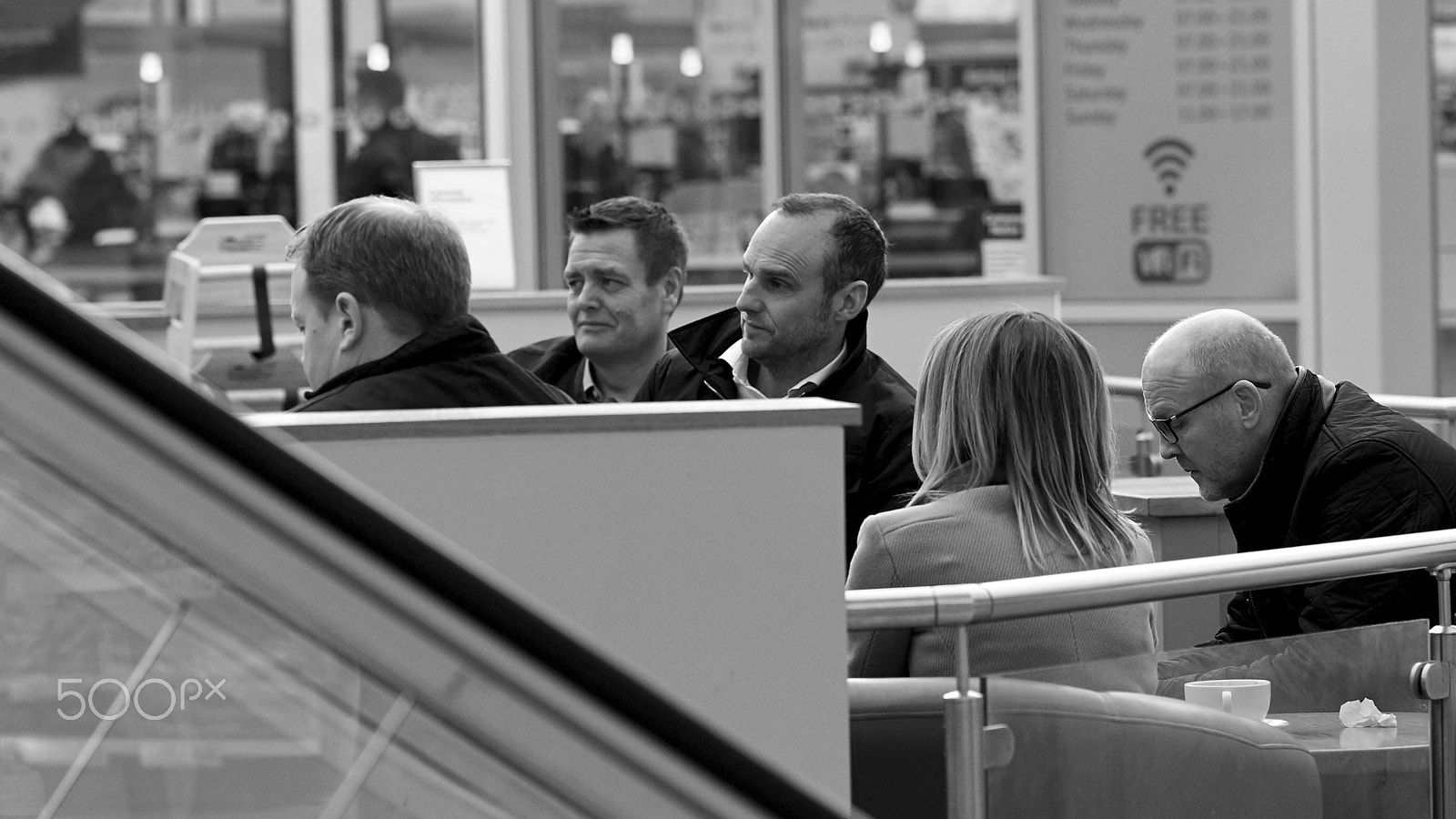 Sigma 105mm F2.8 EX DG OS HSM sample photo. Coffee meeting photography