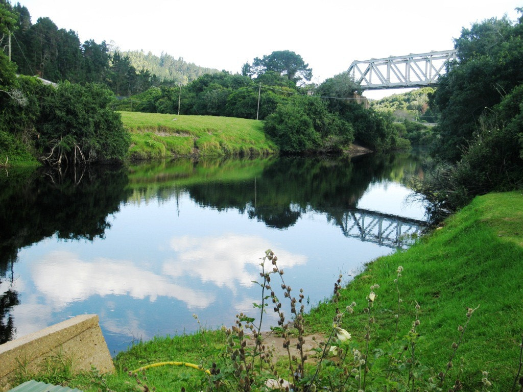 Canon PowerShot A2000 IS sample photo. The riverdeck, knysna photography