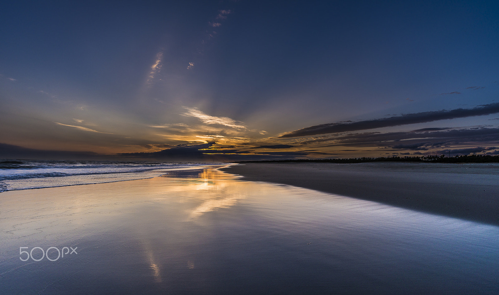 Sigma 12-24mm F4.5-5.6 EX DG Aspherical HSM sample photo. Coast of sunset photography