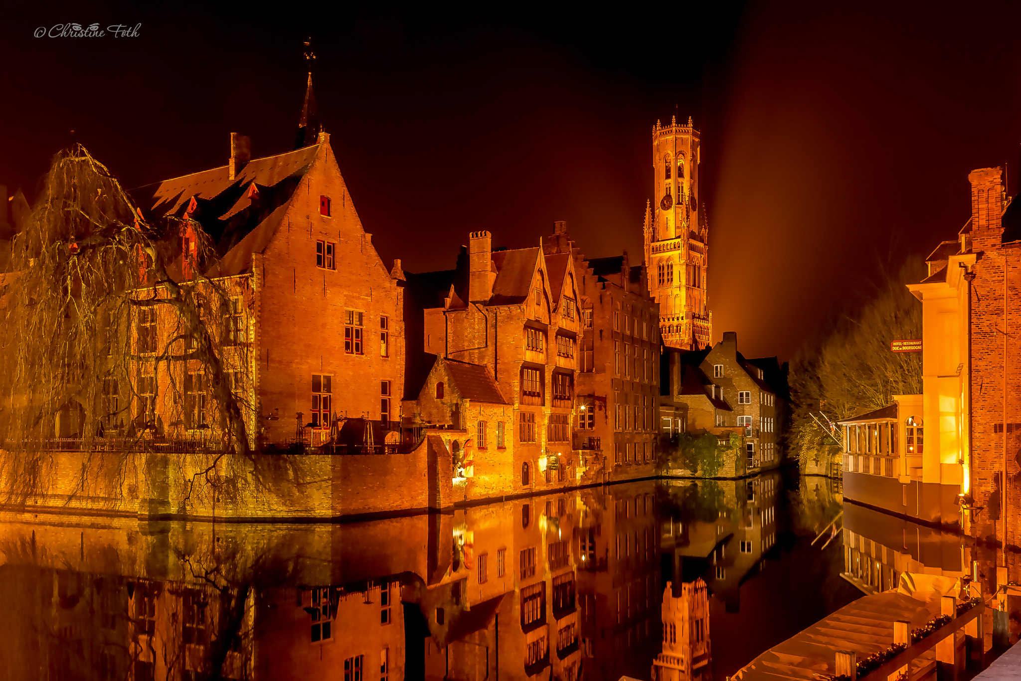 Sigma 10-20mm F3.5 EX DC HSM sample photo. Bruges at night - rozenhoedkaai photography