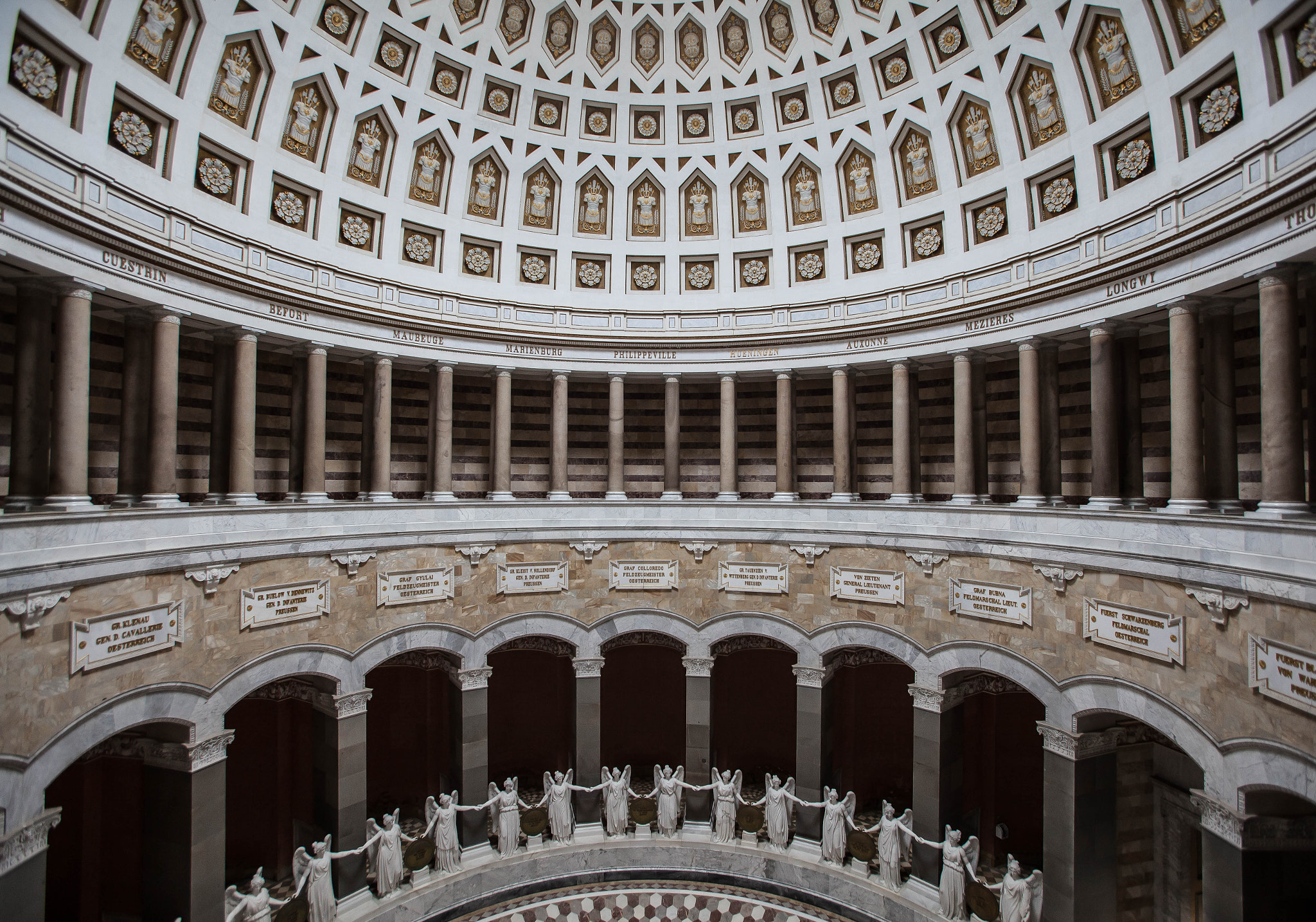 Canon EOS 5D Mark II + Canon EF 16-35mm F2.8L USM sample photo. Befreiungshalle keheim photography