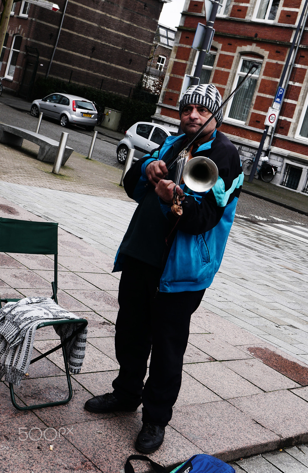 Panasonic Lumix DMC-G7 sample photo. Street musician in den bosch photography