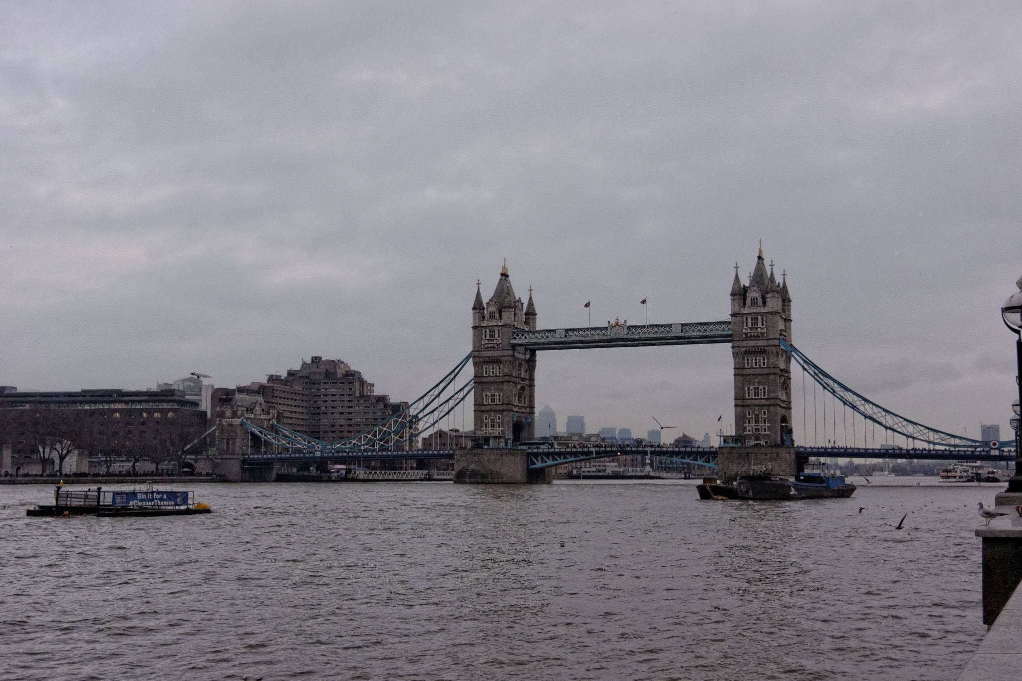 Nikon 1 AW1 sample photo. London - tower bridge photography