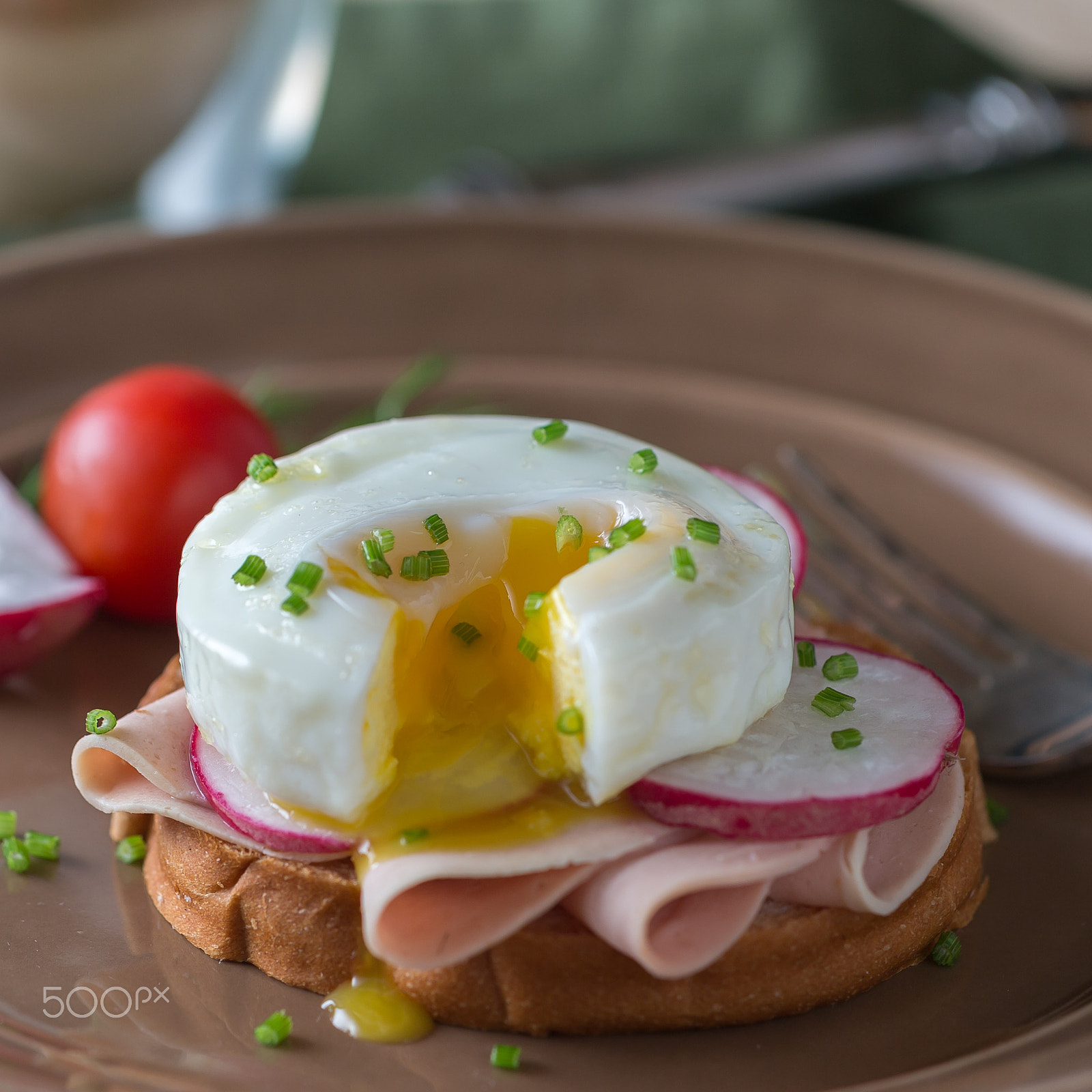 Canon EF 100mm F2.8L Macro IS USM sample photo. Egg photography