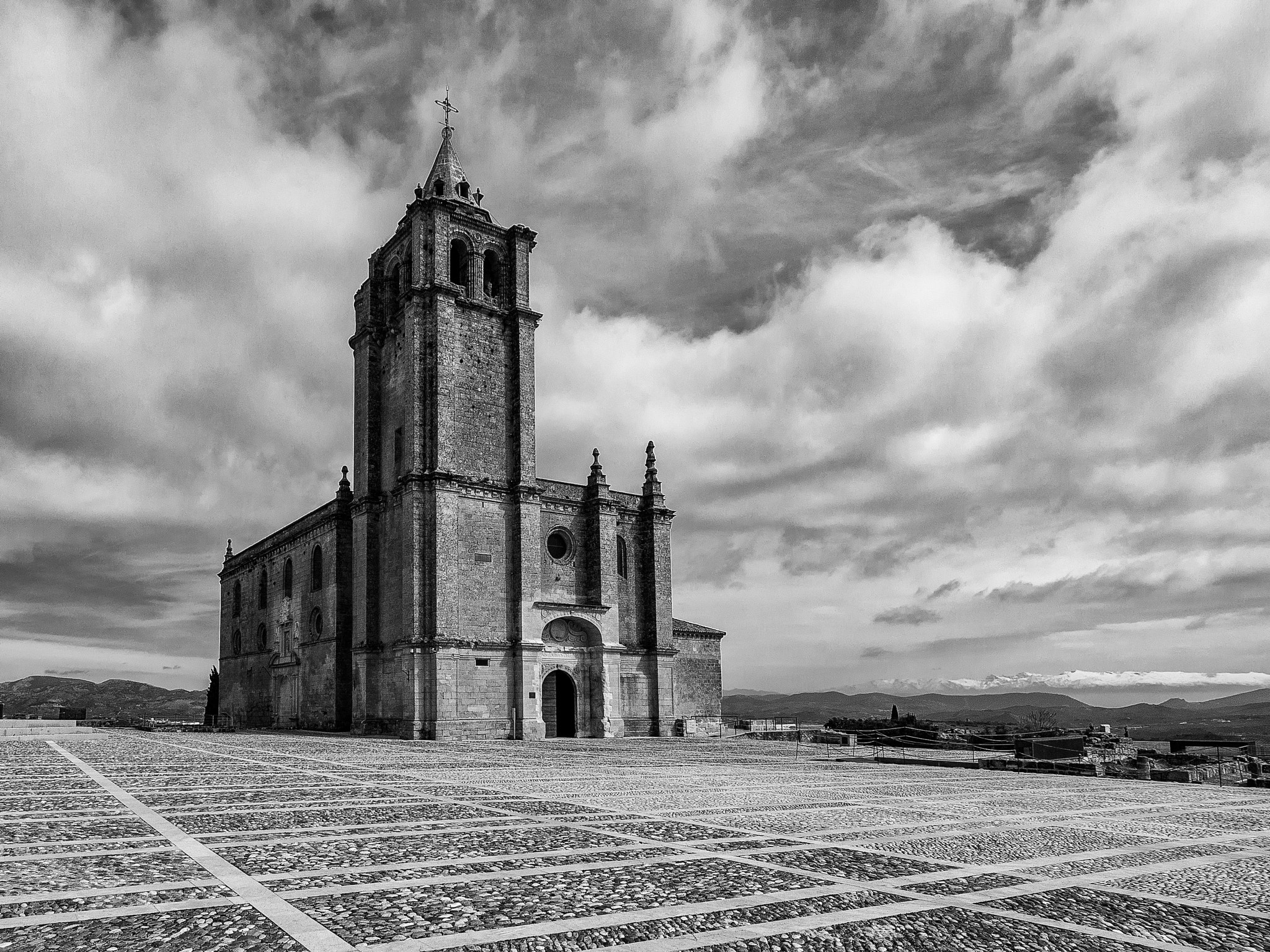 Tokina AT-X Pro 12-24mm F4 (IF) DX sample photo. Abbey church ii photography