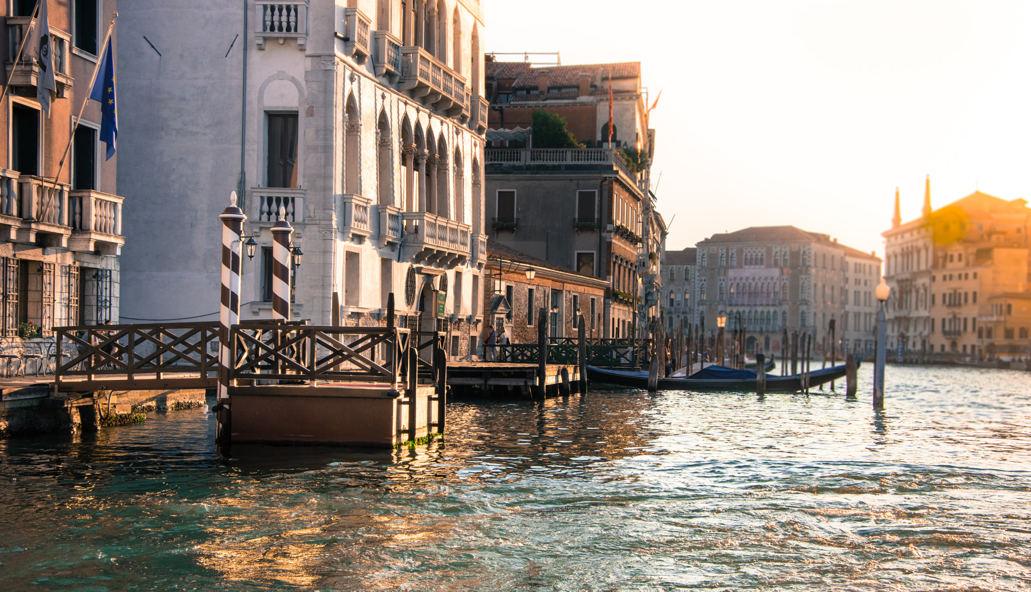 Pentax K-3 + Pentax smc DA 18-135mm F3.5-5.6ED AL [IF] DC WR sample photo. Venice sunrise ve (of ) photography