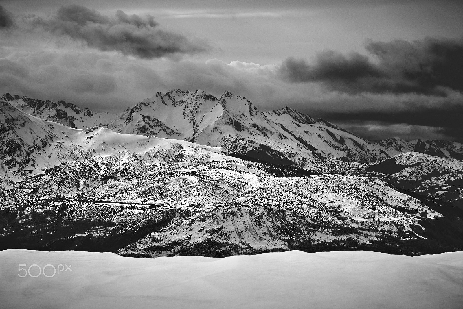 Canon EOS 550D (EOS Rebel T2i / EOS Kiss X4) sample photo. Snowed pyrenees photography
