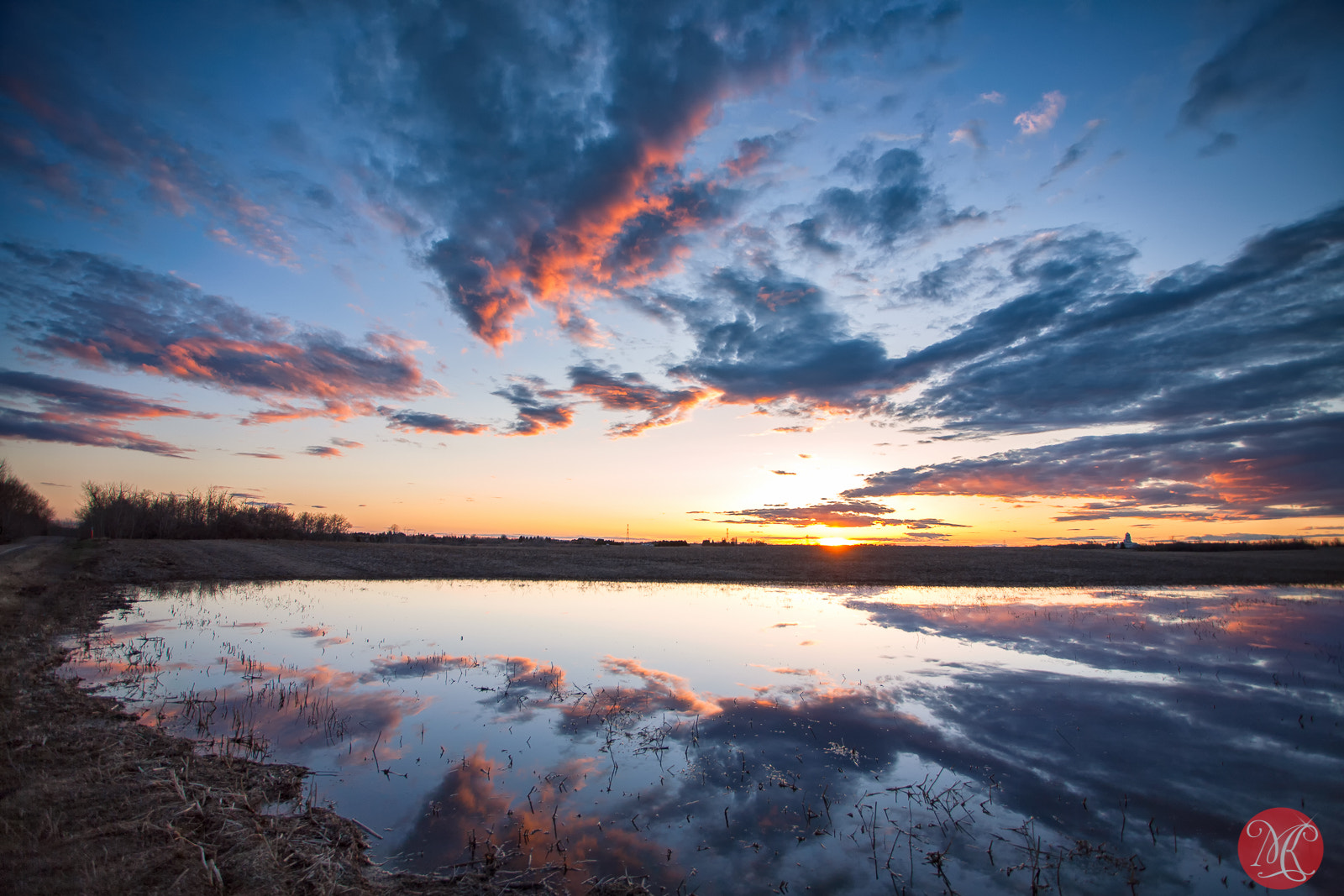 Canon EOS 5D + Canon EF 17-40mm F4L USM sample photo. Another evening, another beauty photography
