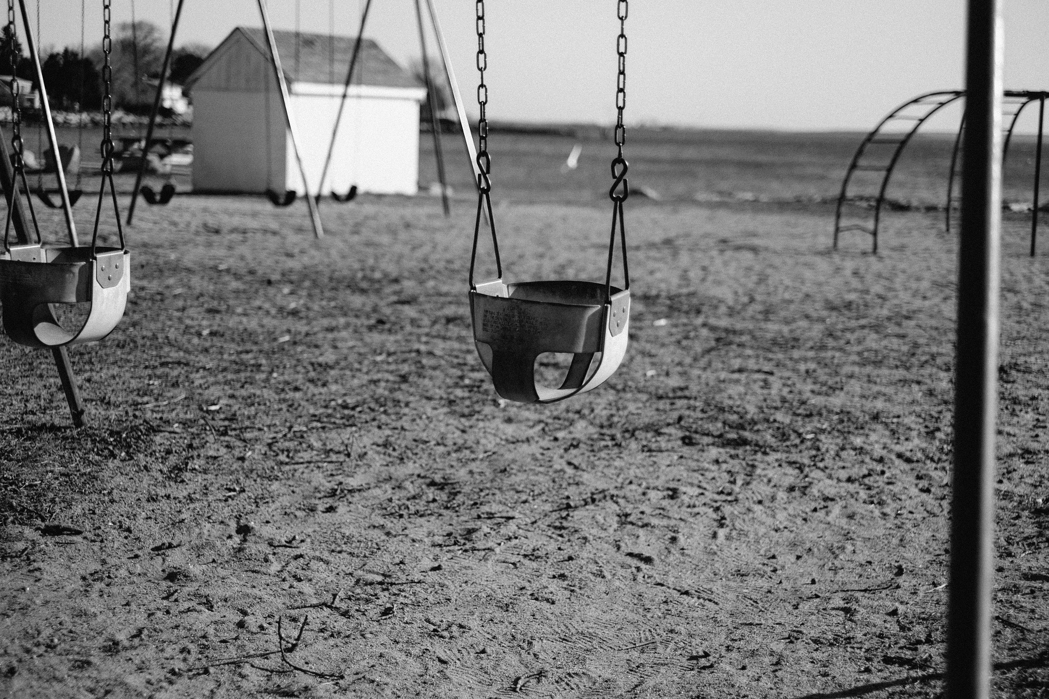 Fujifilm X-Pro1 + Fujifilm XF 35mm F1.4 R sample photo. You're only lonely photography