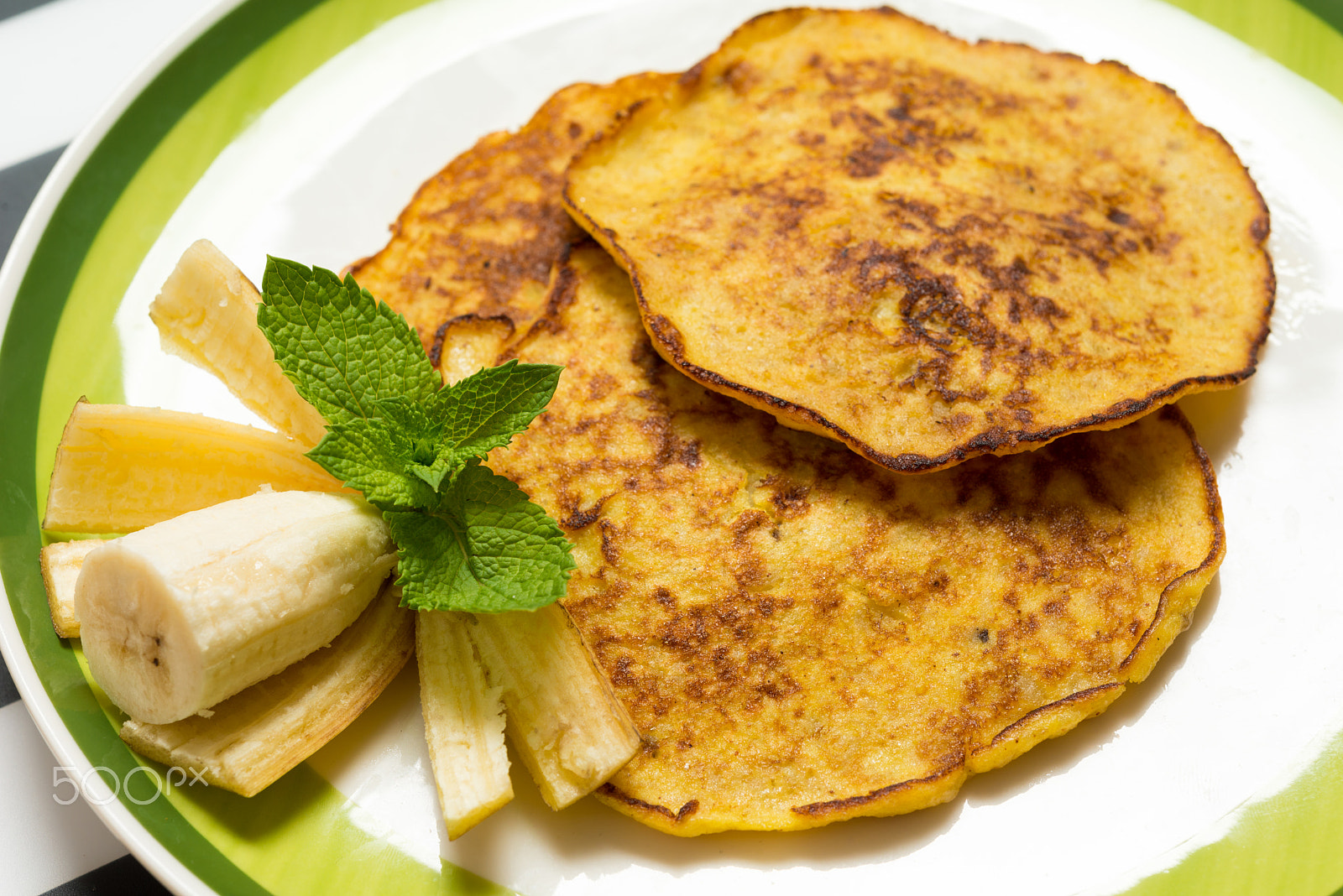 Nikon AF Micro-Nikkor 60mm F2.8D sample photo. Tasty banana pancakes photography