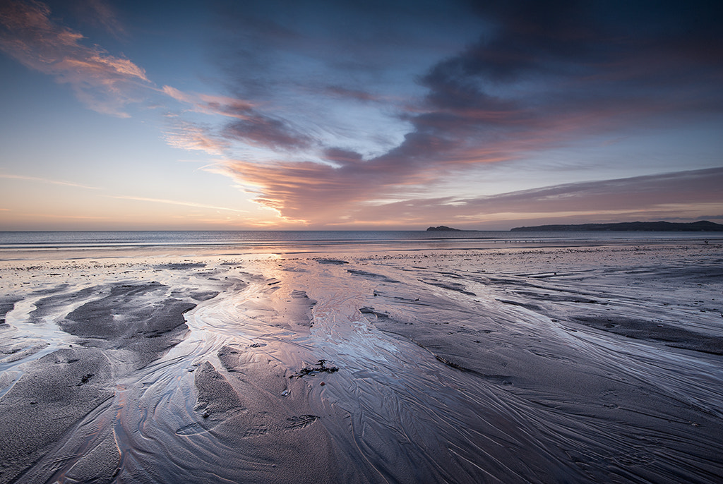 Nikon AF-S Nikkor 16-35mm F4G ED VR sample photo. Life's a beach photography