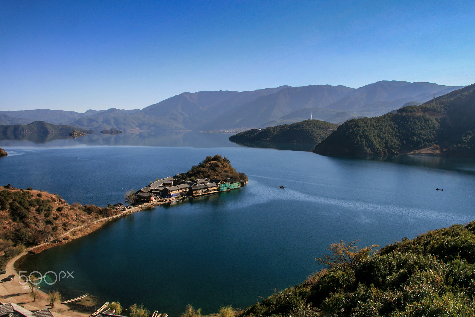 Canon EF-S 17-85mm F4-5.6 IS USM sample photo. Lugu lake photography